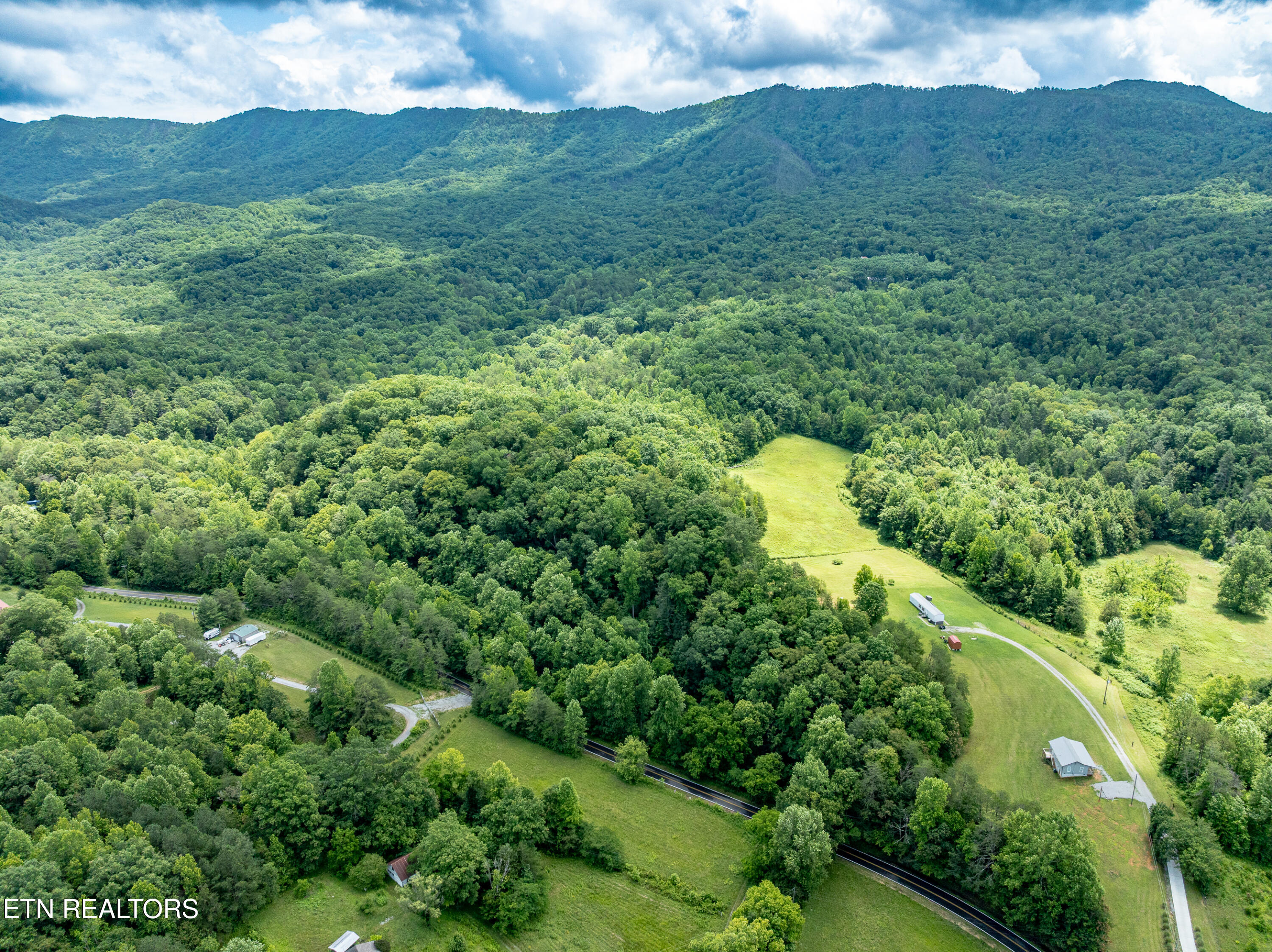 1477 Old Chilhowee Road Seymour TN 37865