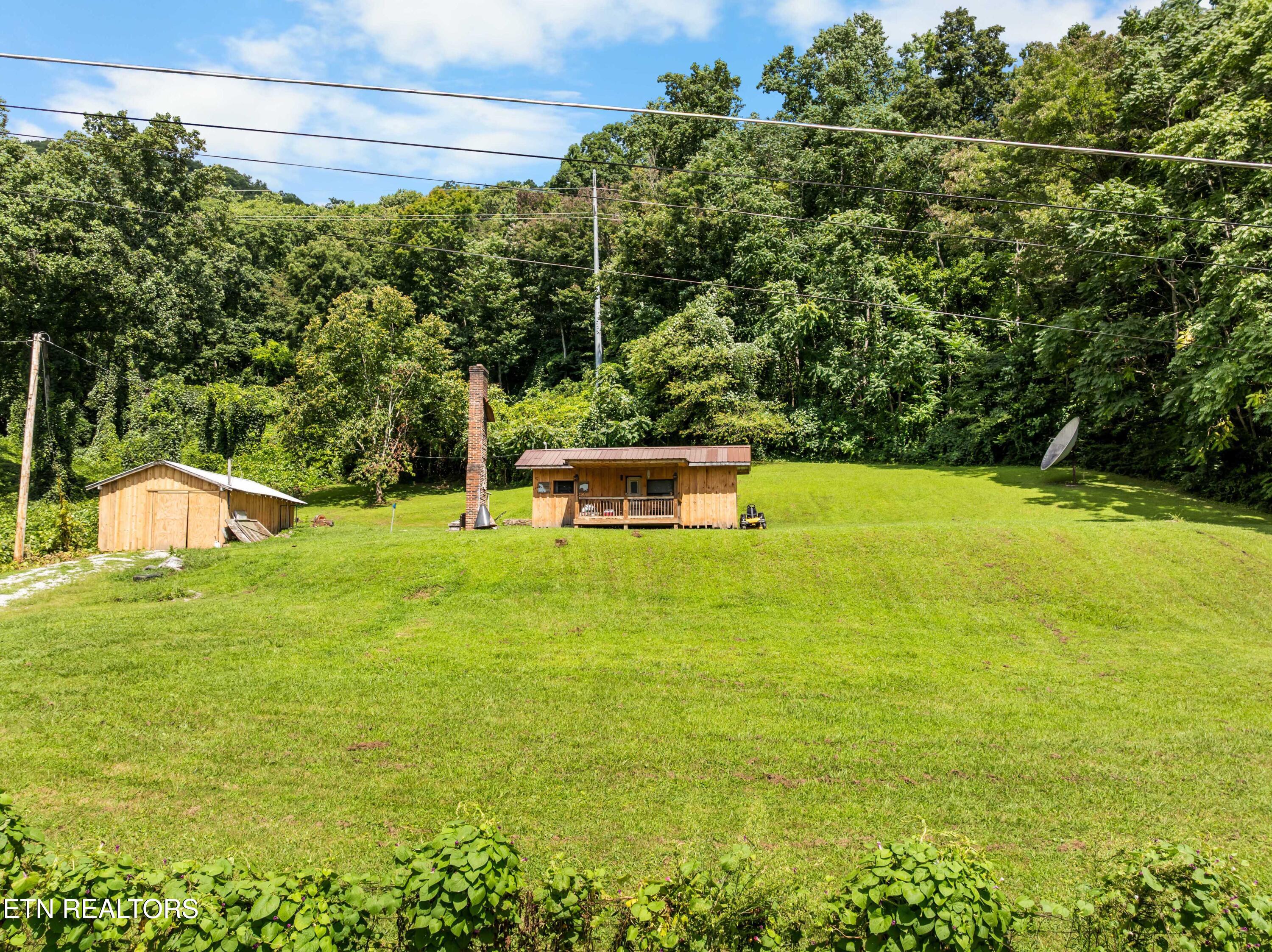 212 Sunshine Circle Lafollette TN 37766