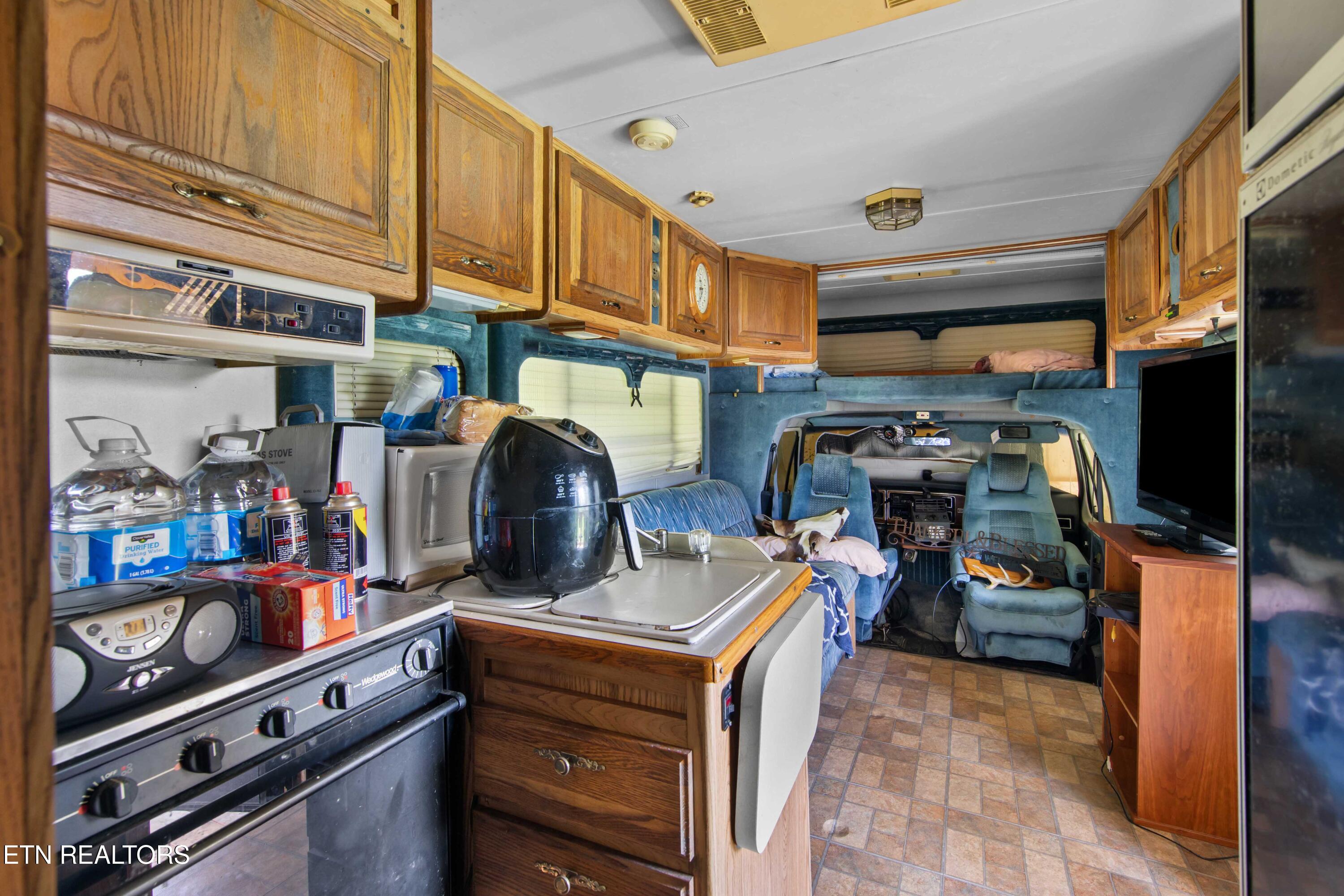 212 Sunshine Circle Lafollette TN 37766