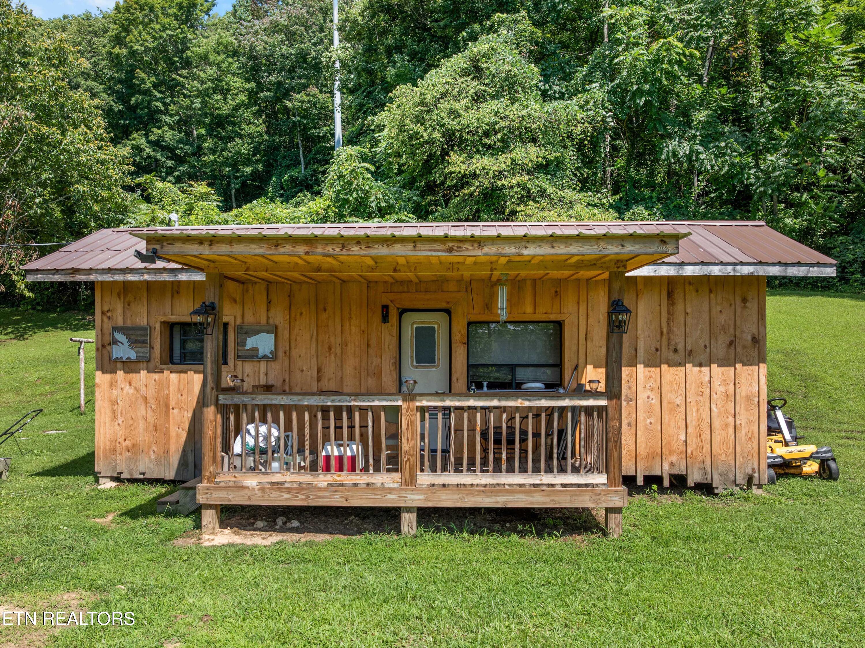 212 Sunshine Circle Lafollette TN 37766