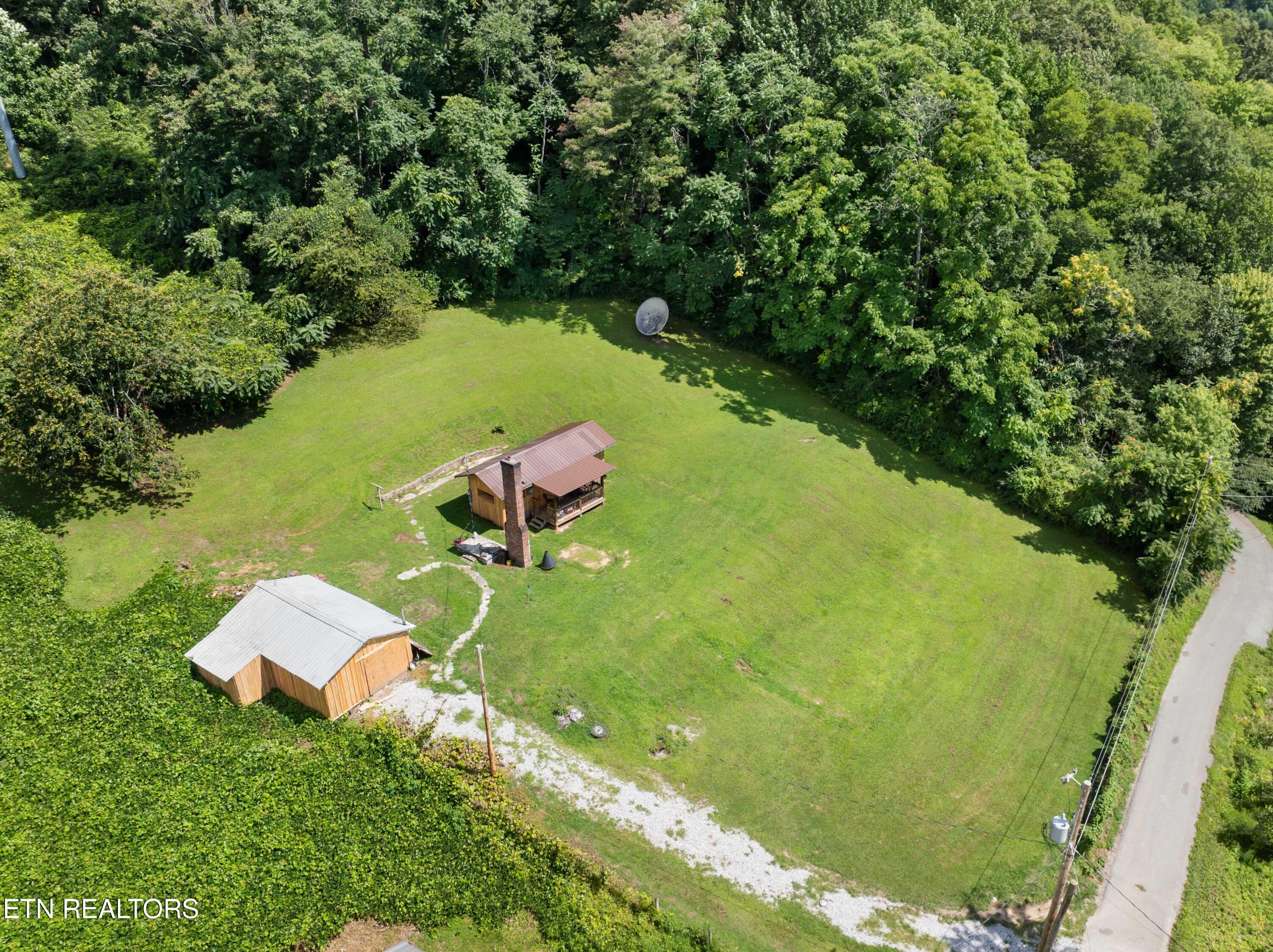 212 Sunshine Circle Lafollette TN 37766