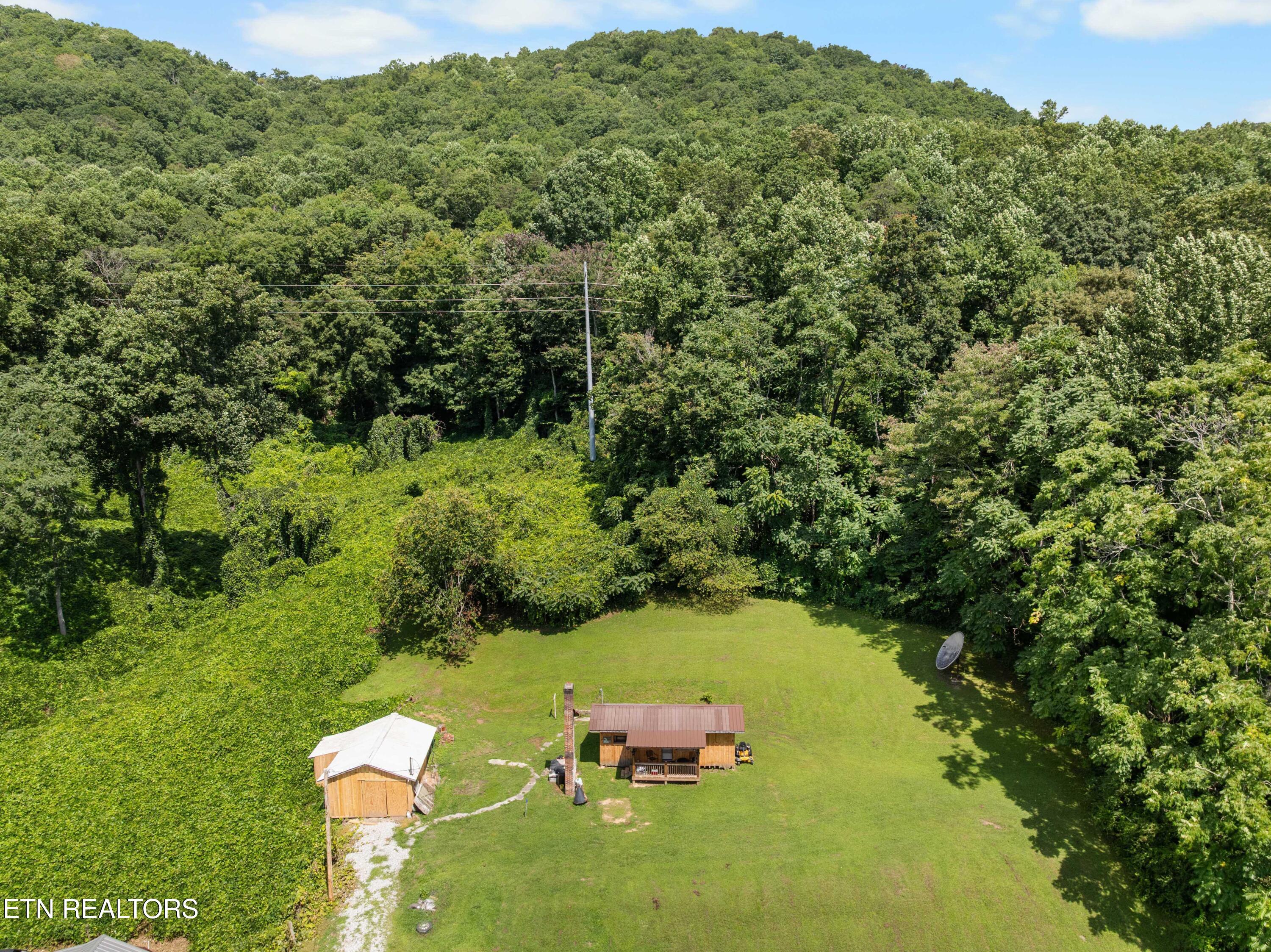 212 Sunshine Circle Lafollette TN 37766