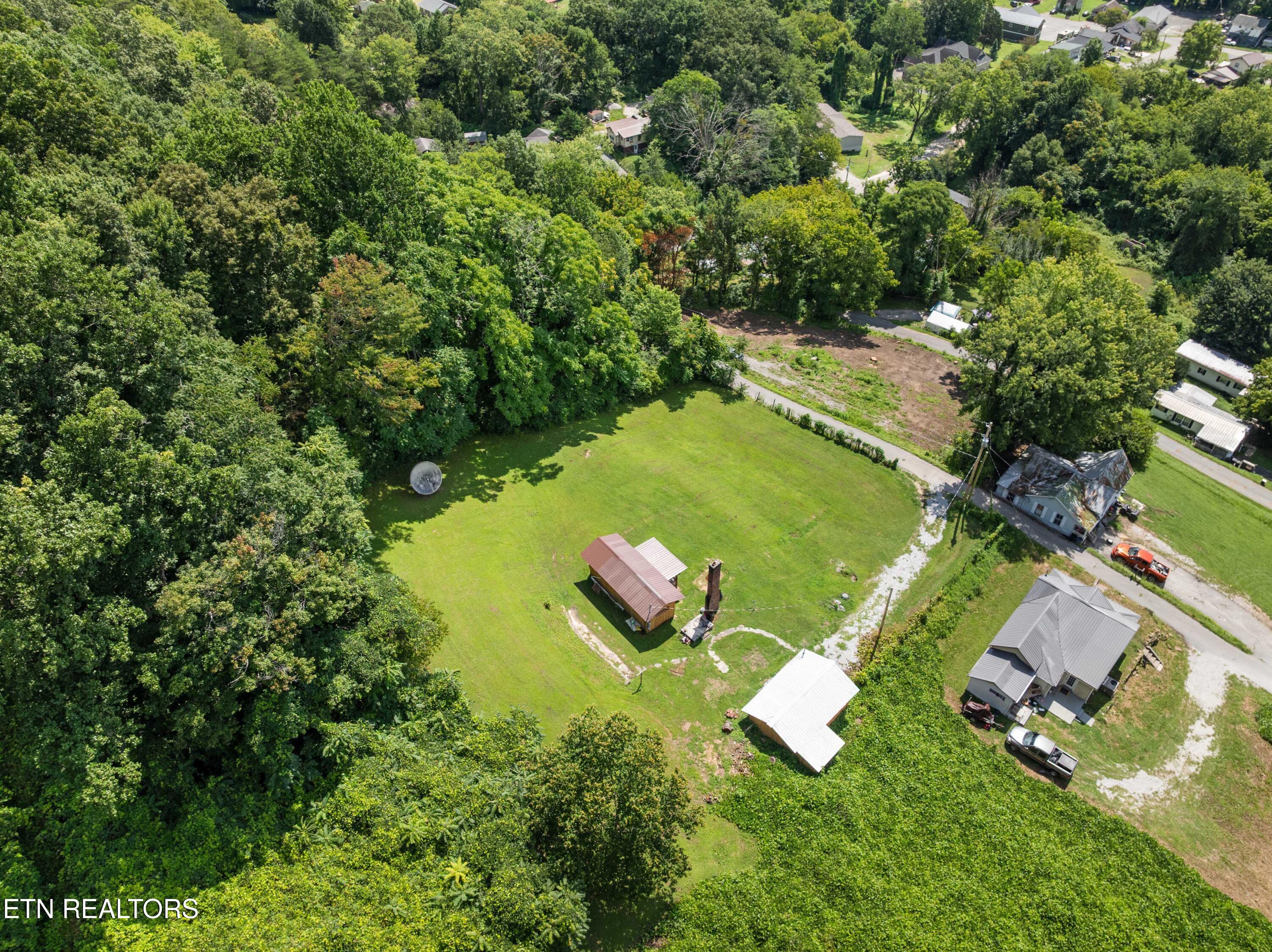 212 Sunshine Circle Lafollette TN 37766