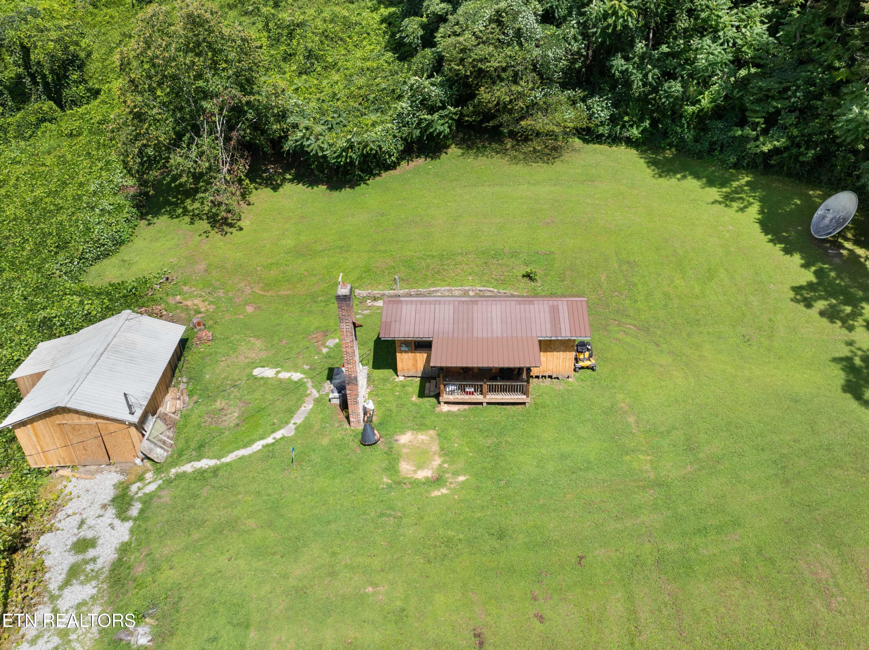 212 Sunshine Circle Lafollette TN 37766