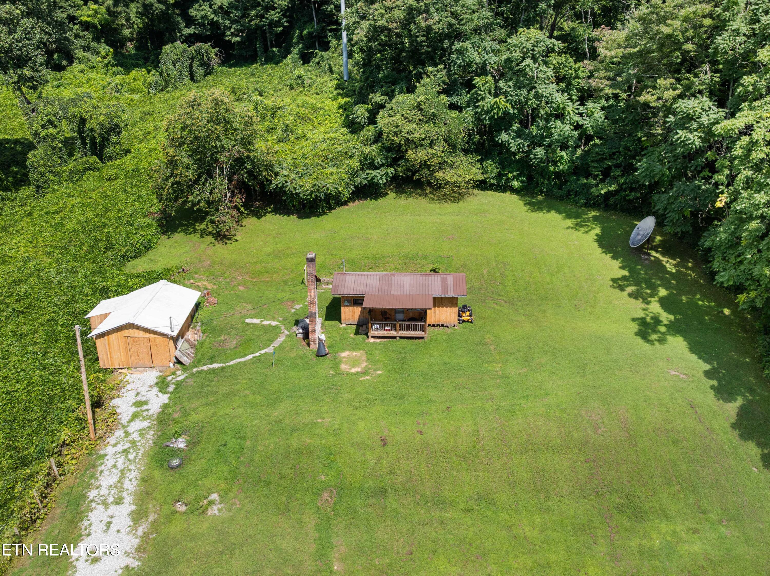 212 Sunshine Circle Lafollette TN 37766