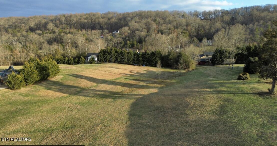 145 Old Farm Road Lenoir City TN 37771