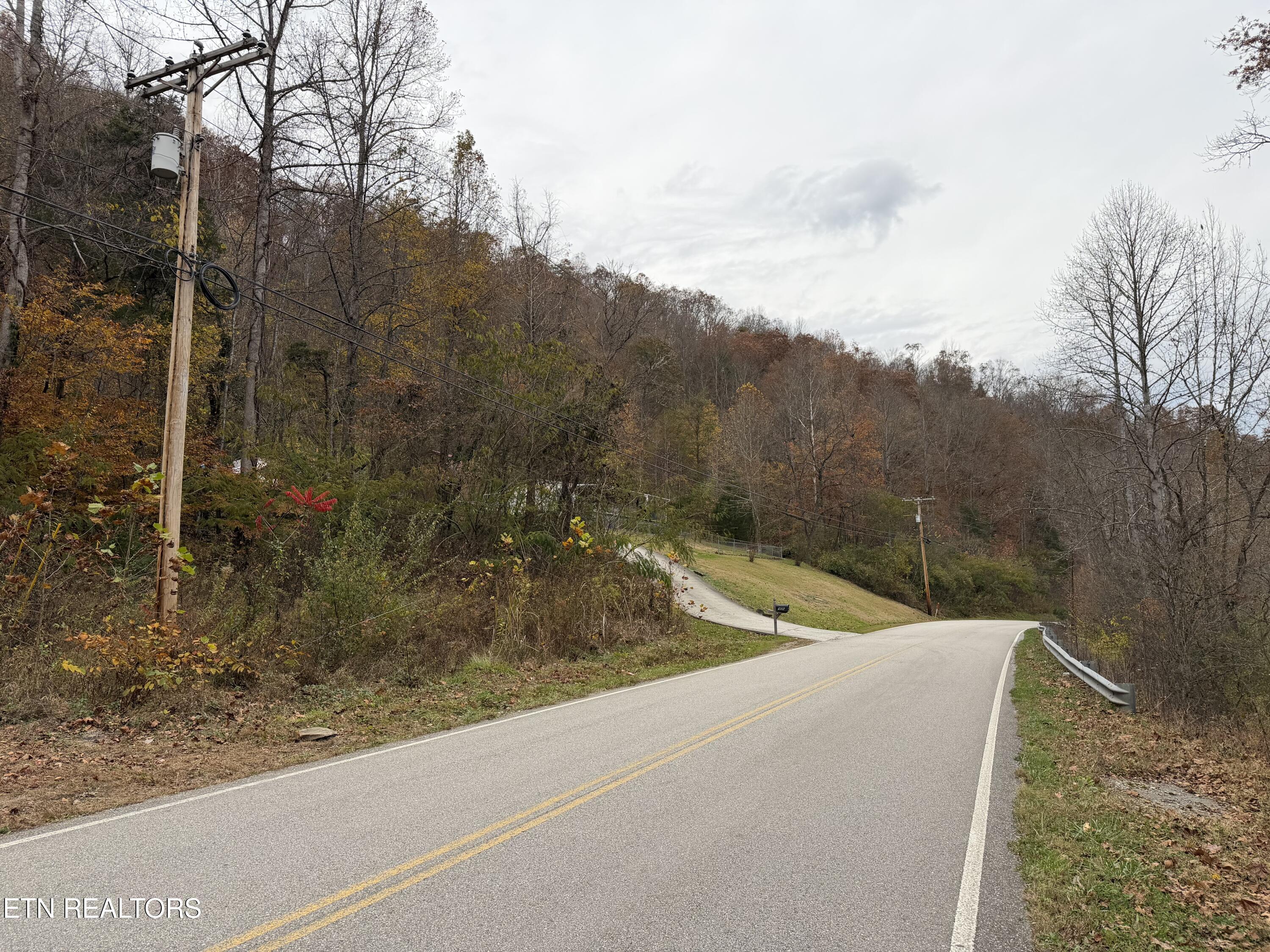 Stinking Creek Road Lafollette TN 37766