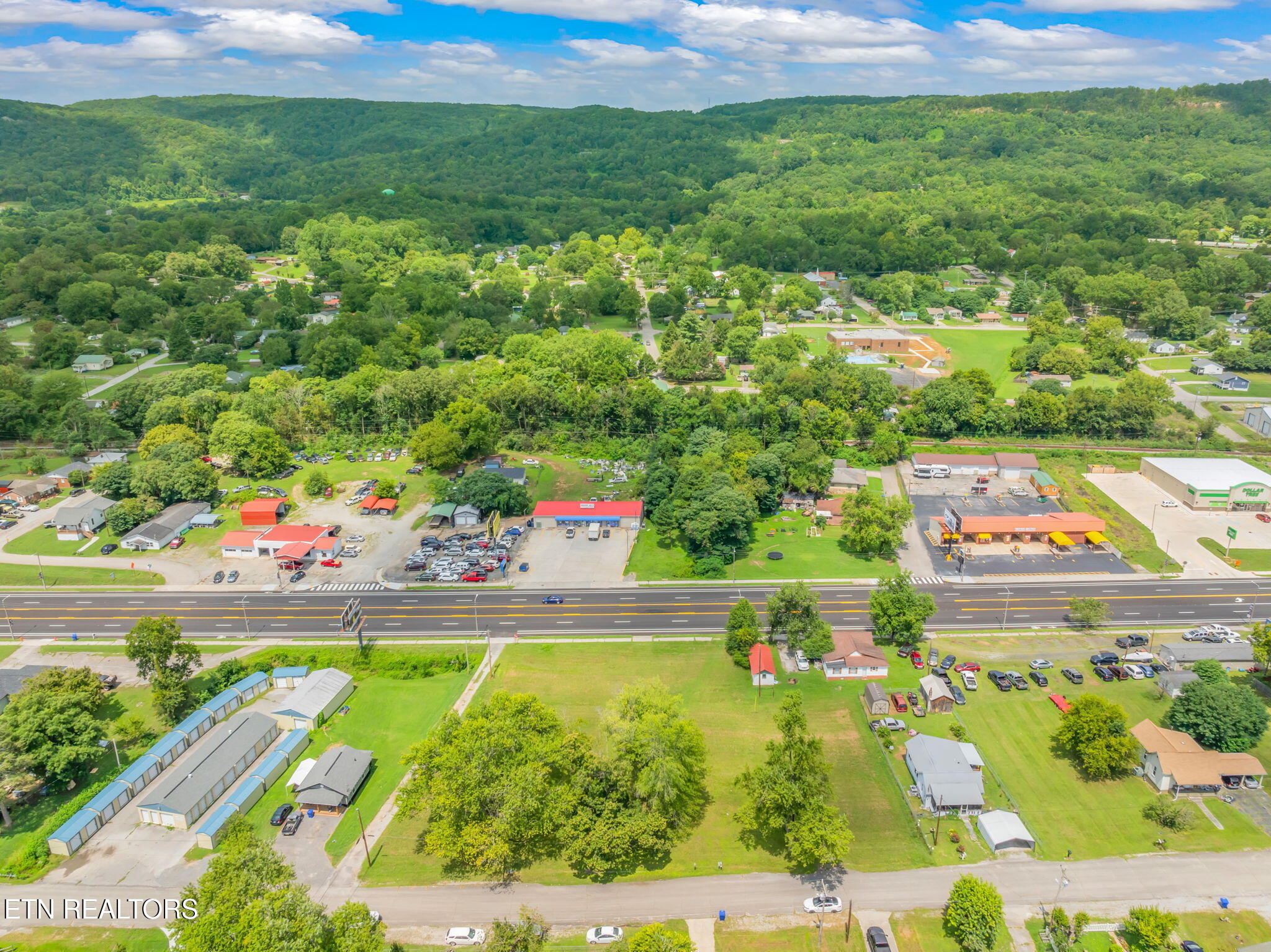 706 N Gateway Avenue Rockwood TN 37854