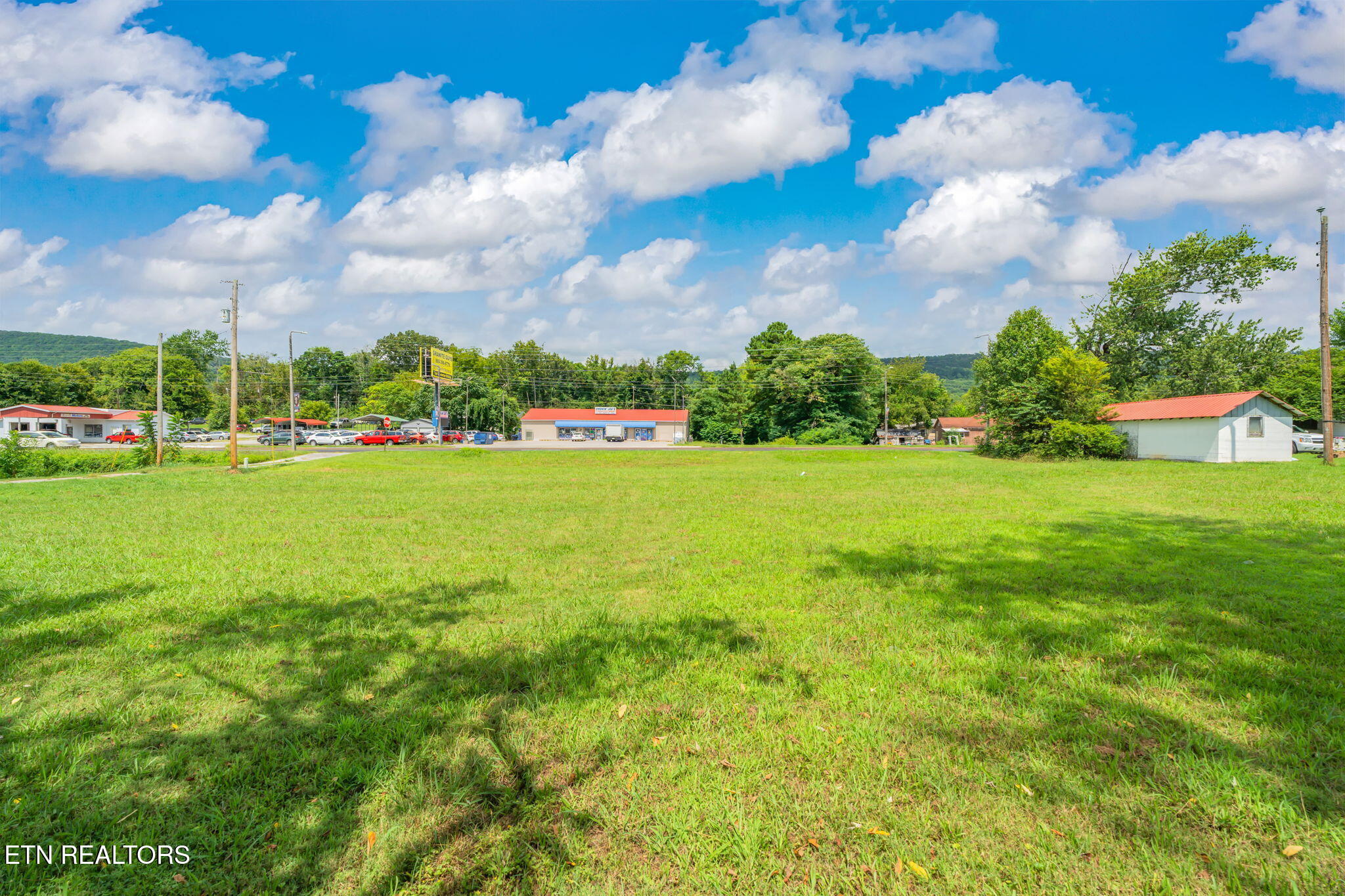 706 N Gateway Avenue Rockwood TN 37854