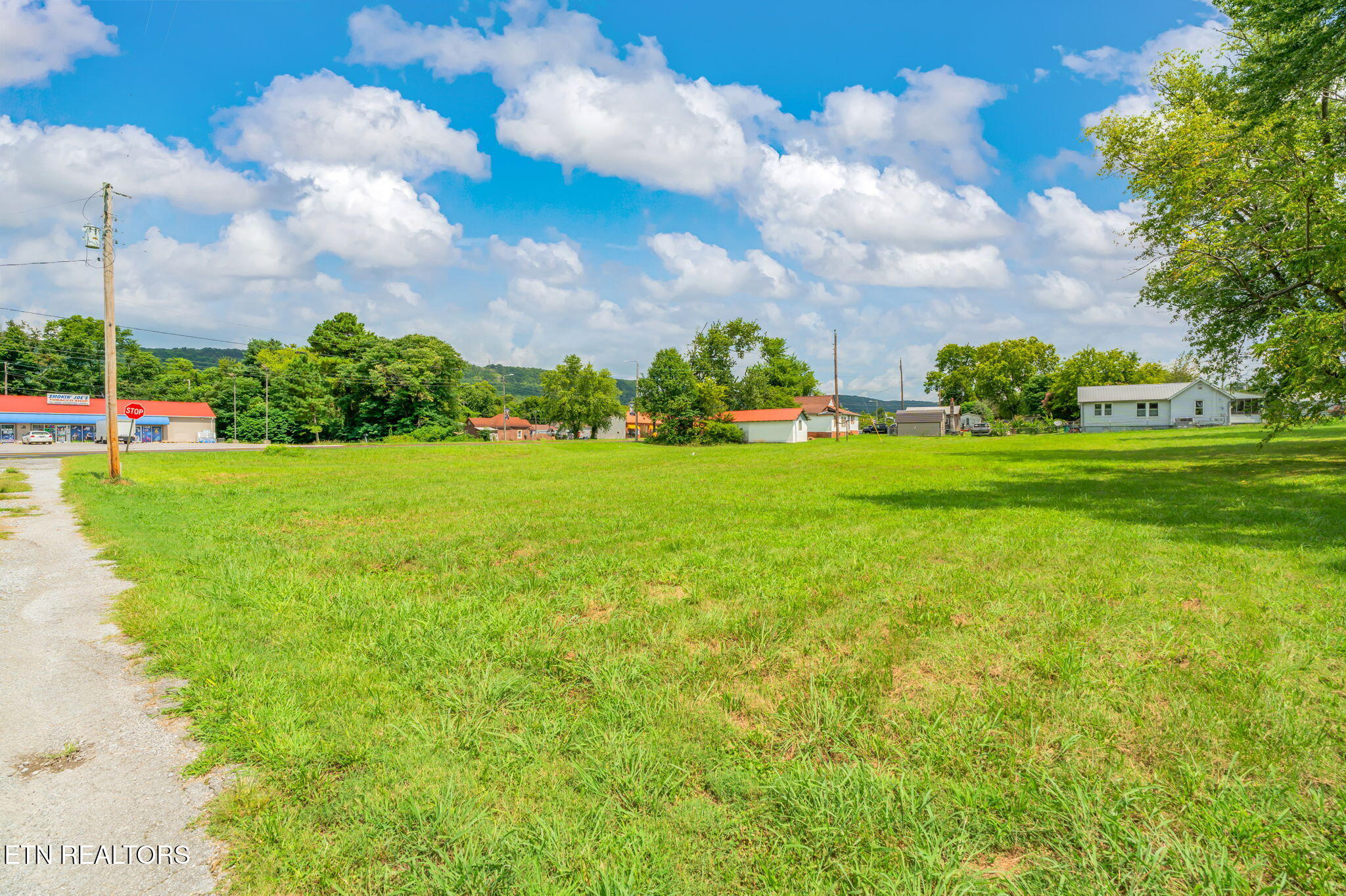 706 N Gateway Avenue Rockwood TN 37854
