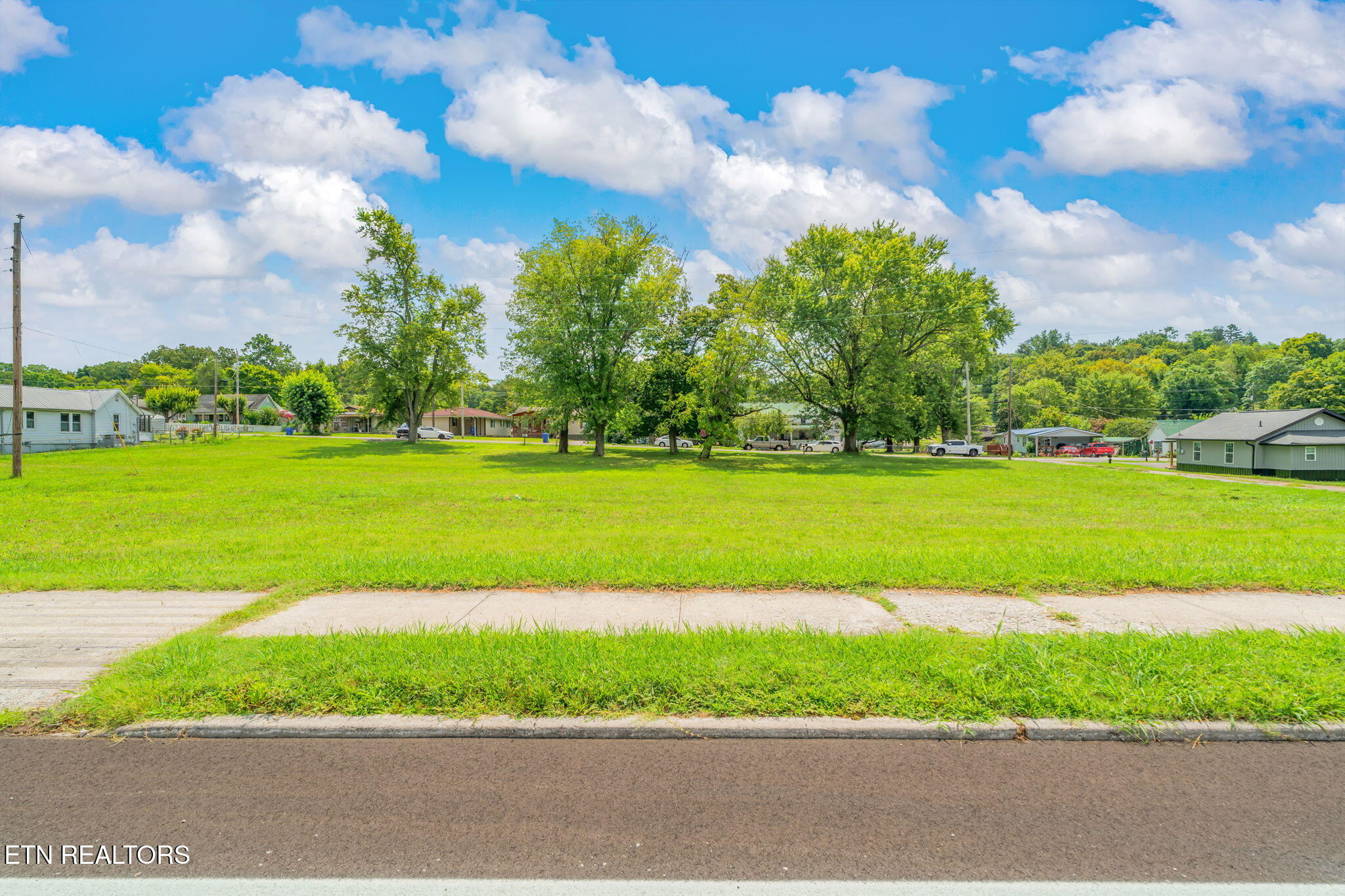 706 N Gateway Avenue Rockwood TN 37854