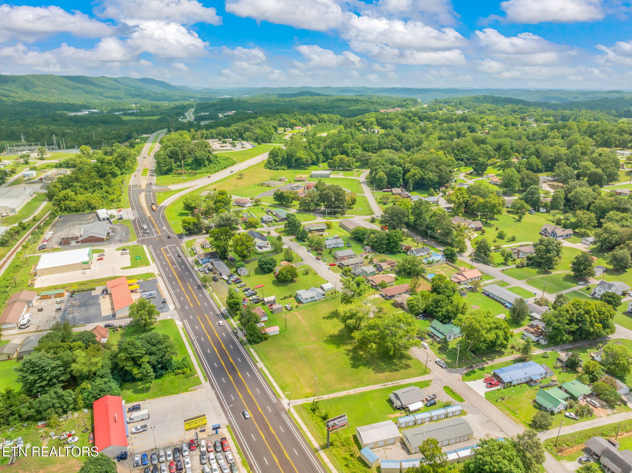 706 N Gateway Avenue Rockwood TN 37854