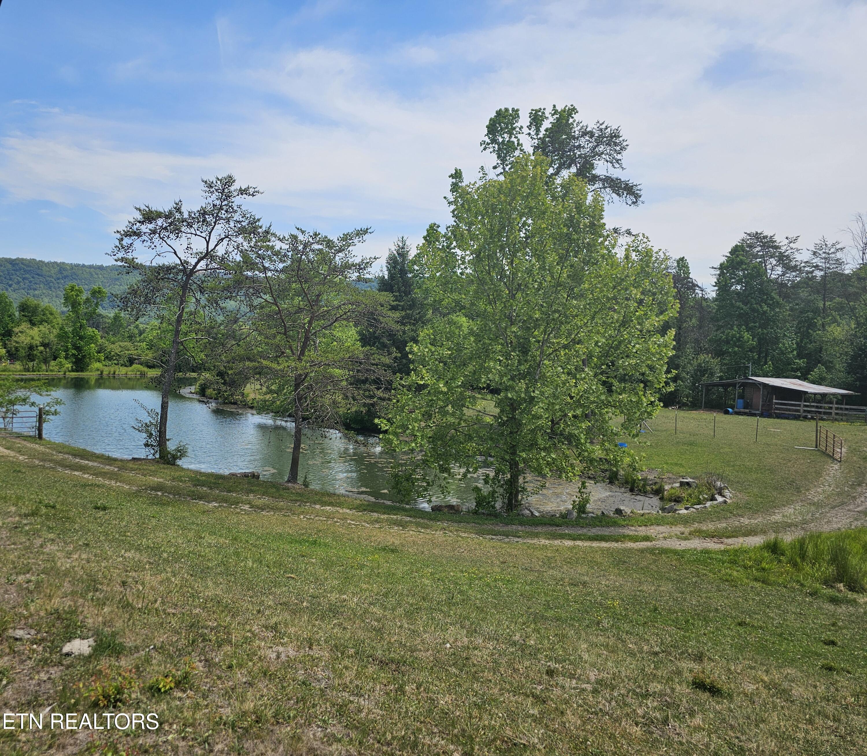 275 Republican Hill Road Newcomb TN 37819