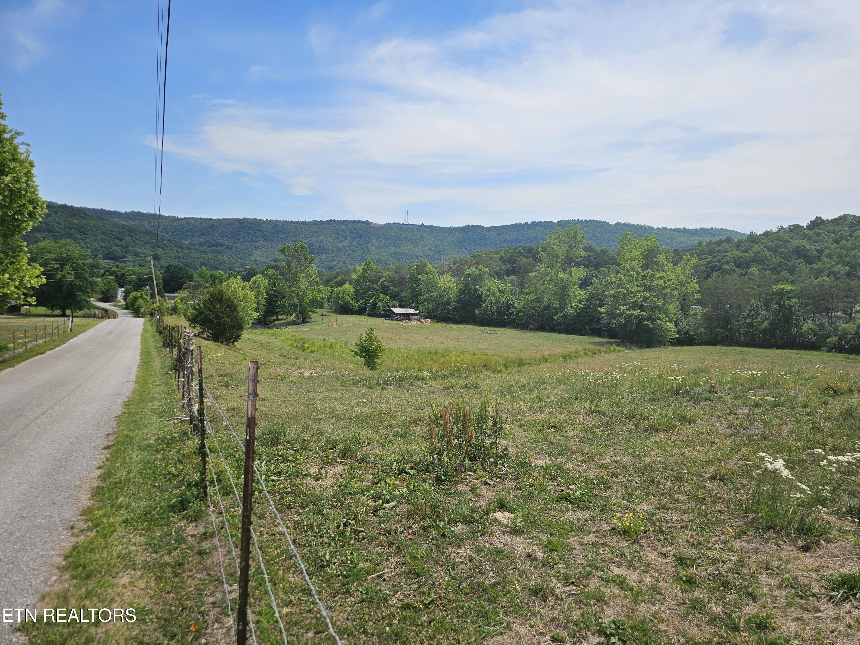 275 Republican Hill Road Newcomb TN 37819