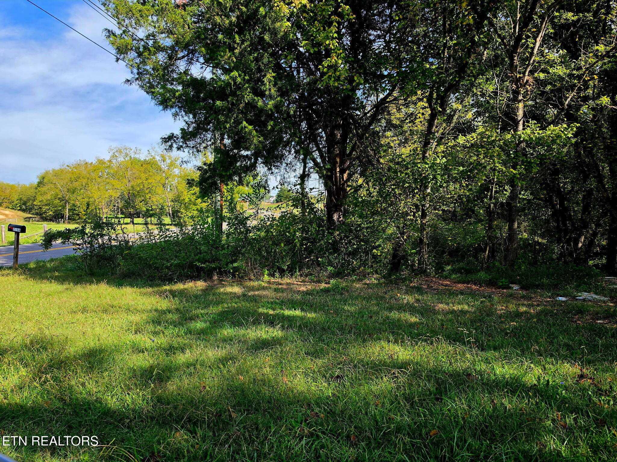 2285 Douglas Dam Road Pigeon Forge TN 37876