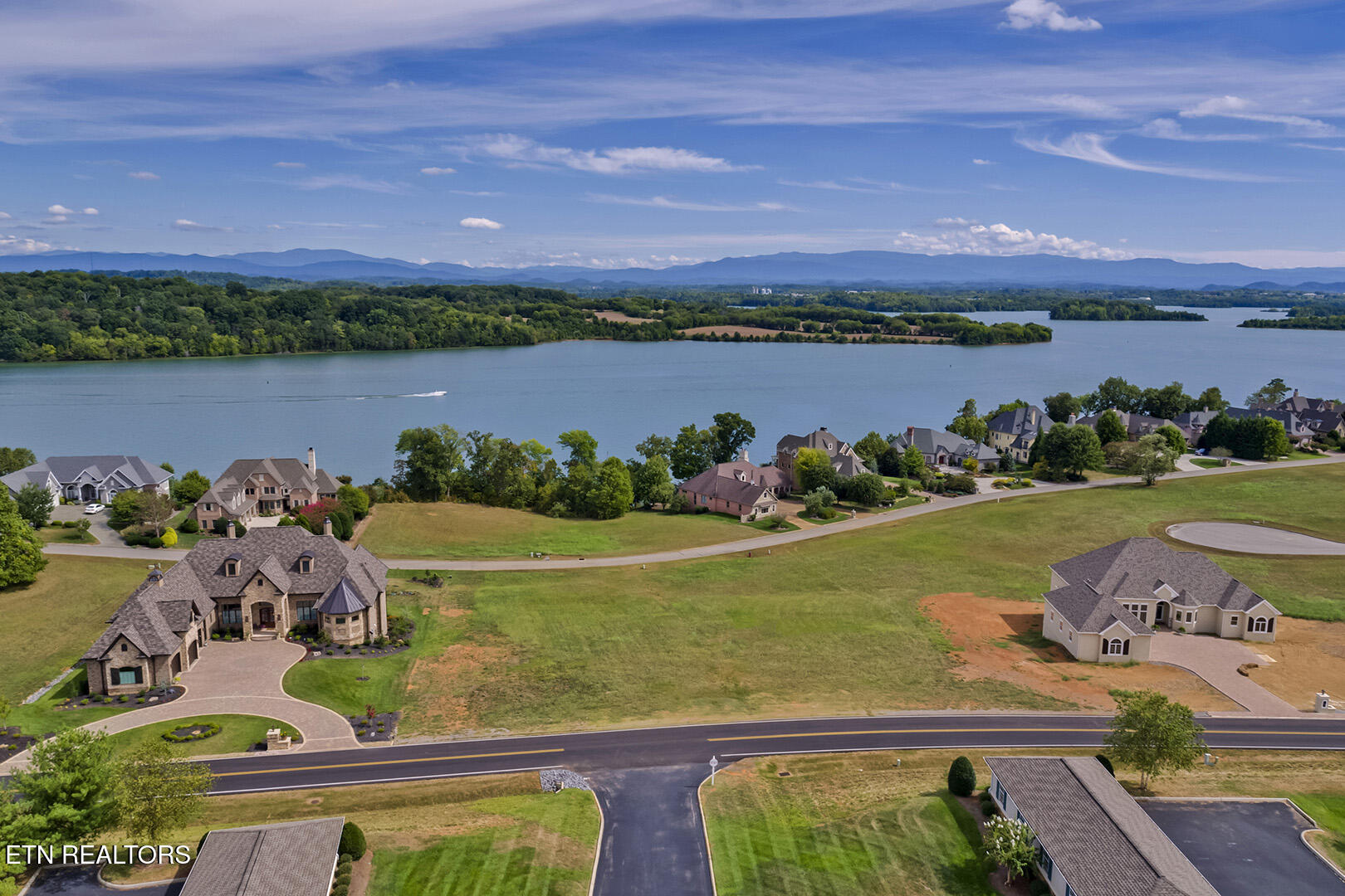 200 Killdeer Drive Vonore TN 37885