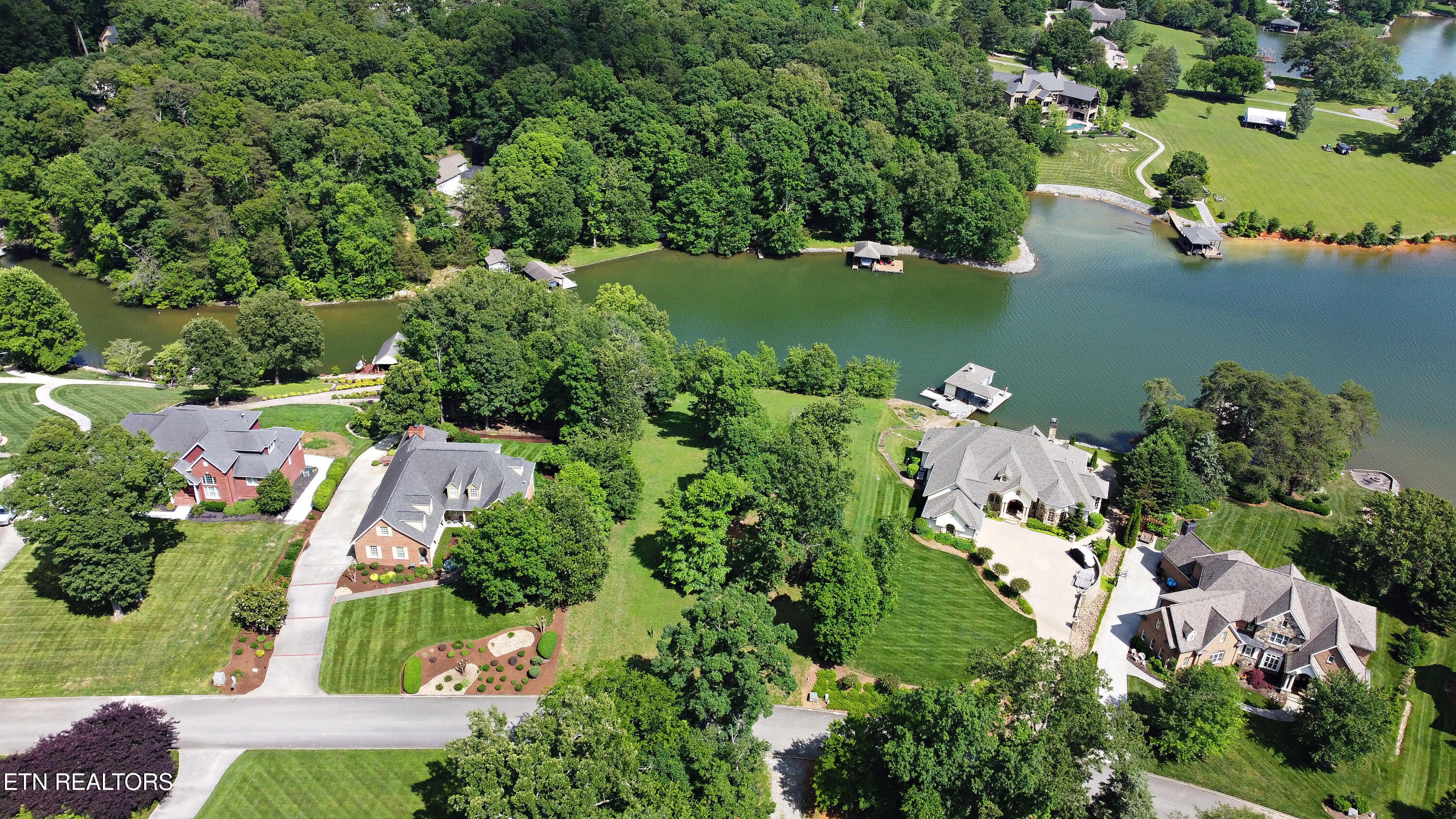 355 Conkinnon Drive Lenoir City TN 37772
