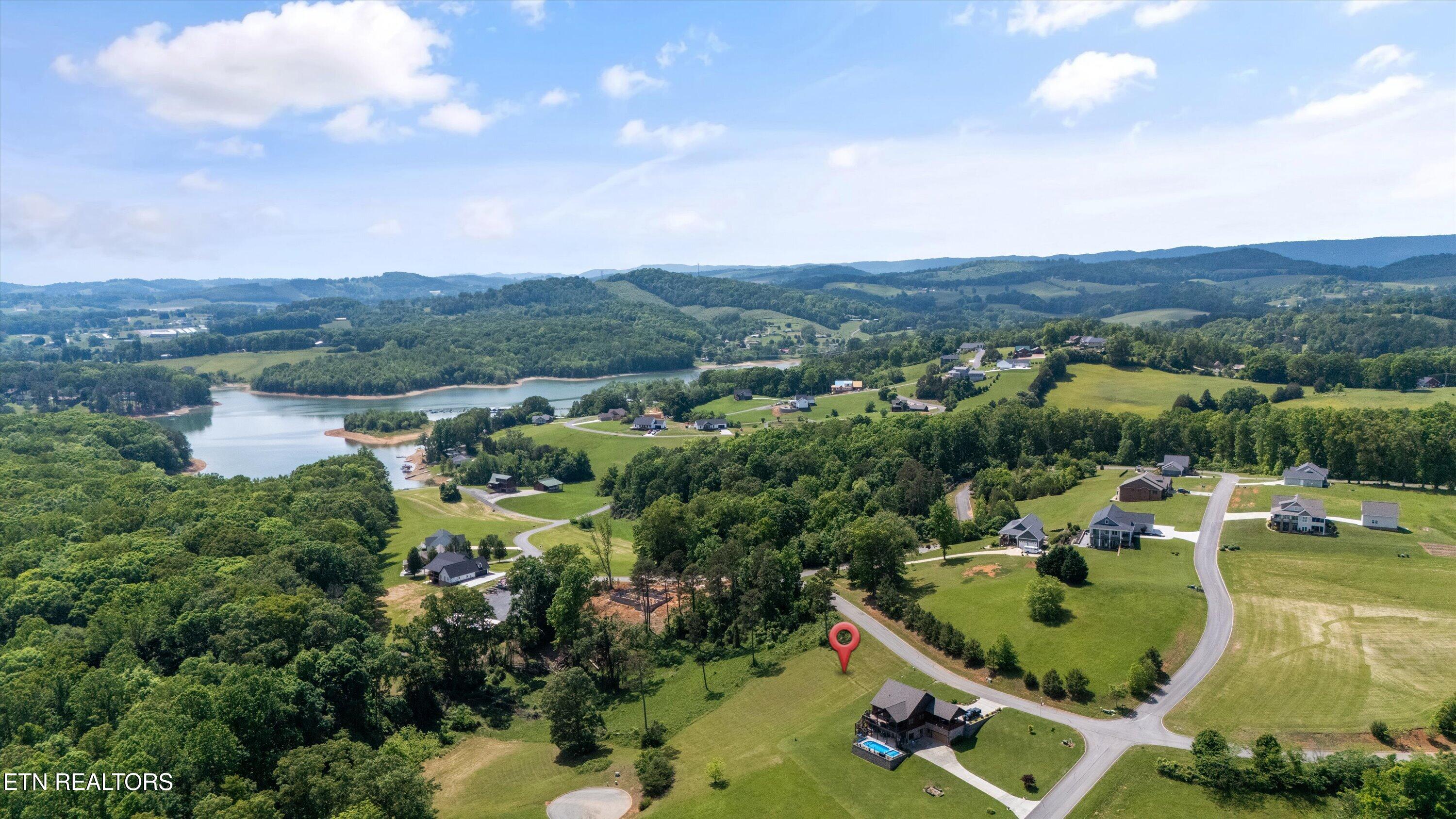 98 Cow Poke Lane Rutledge TN 37861