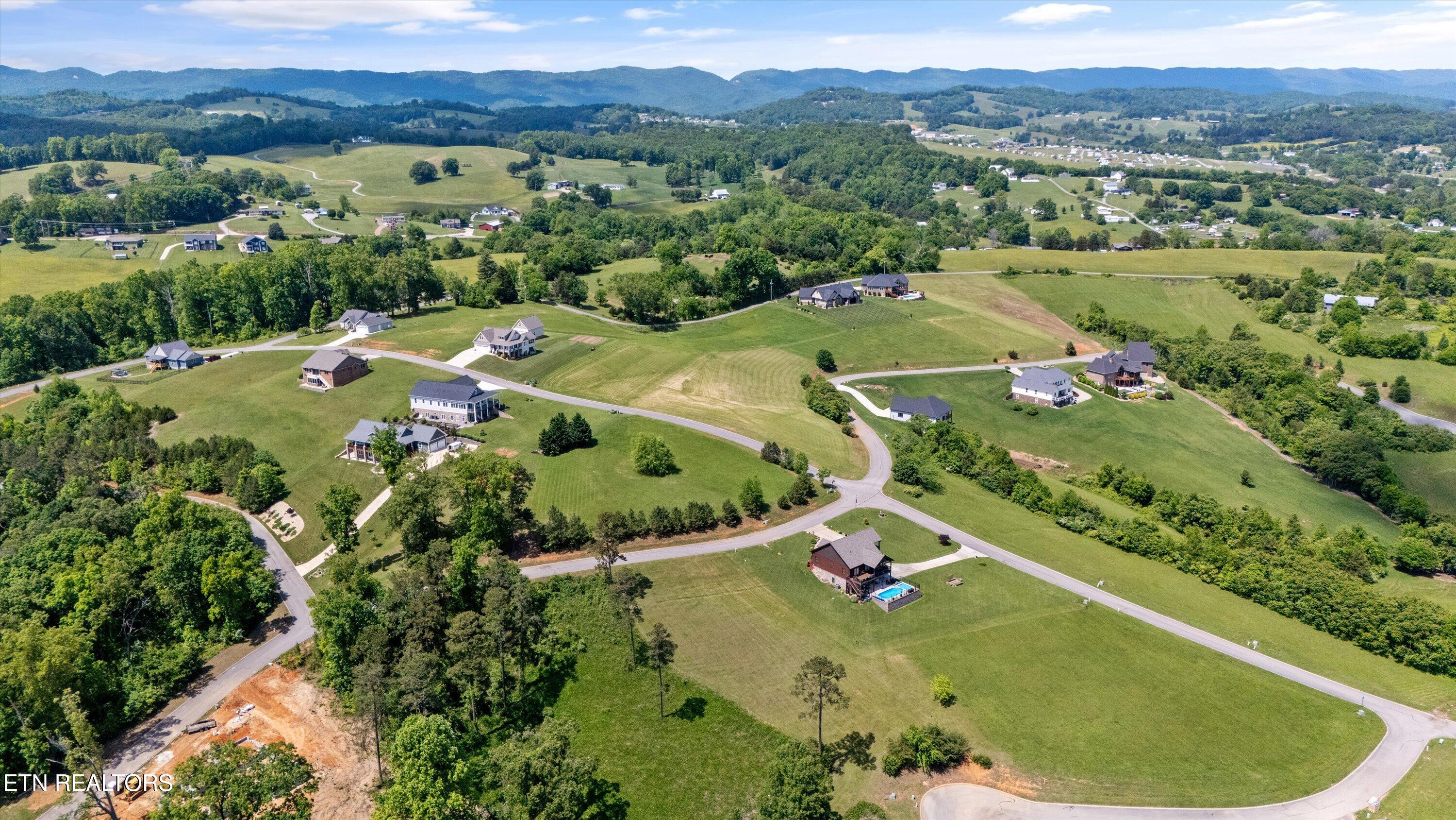 98 Cow Poke Lane Rutledge TN 37861