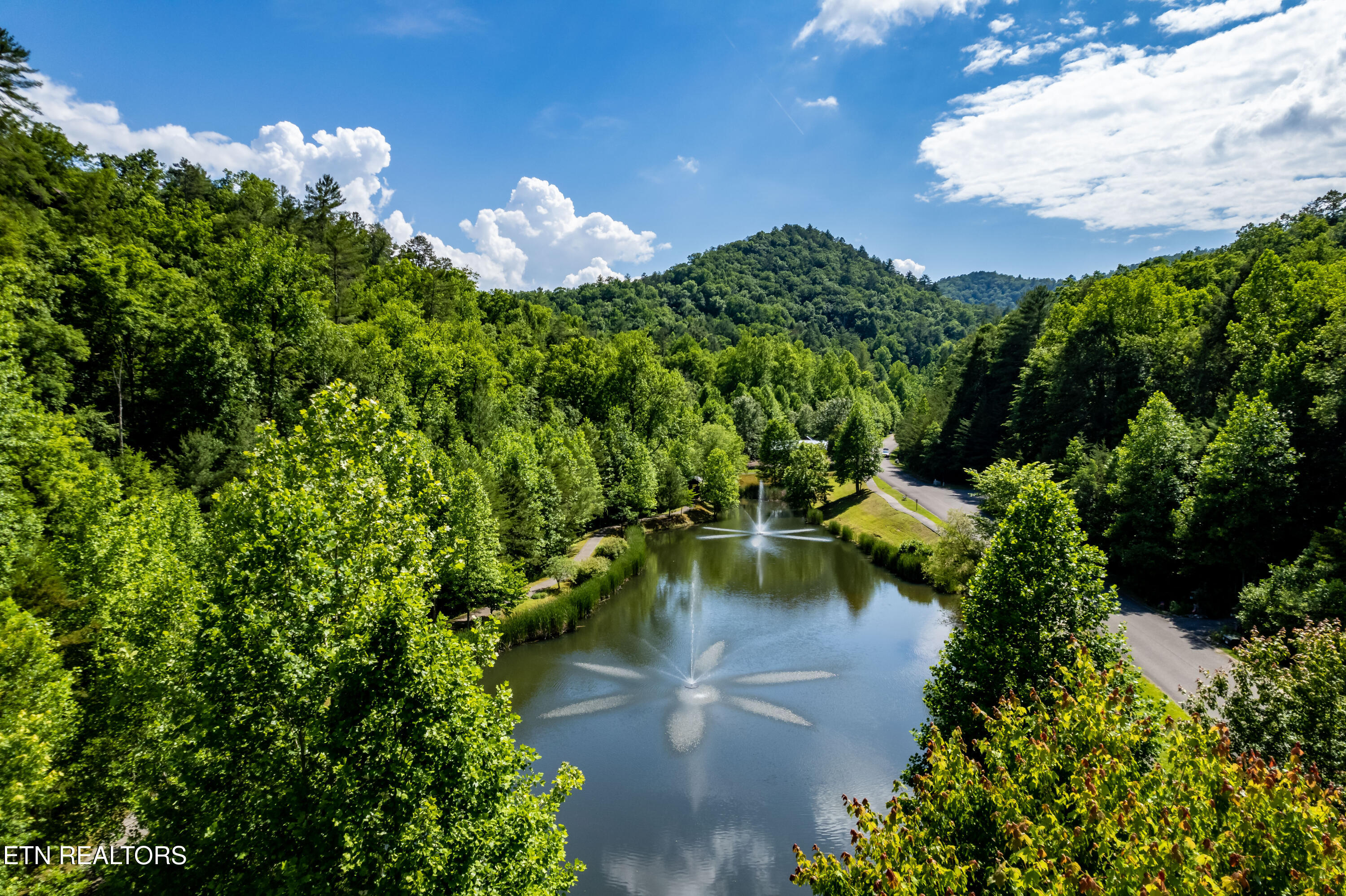 716 Tanasi Trail Townsend TN 37882