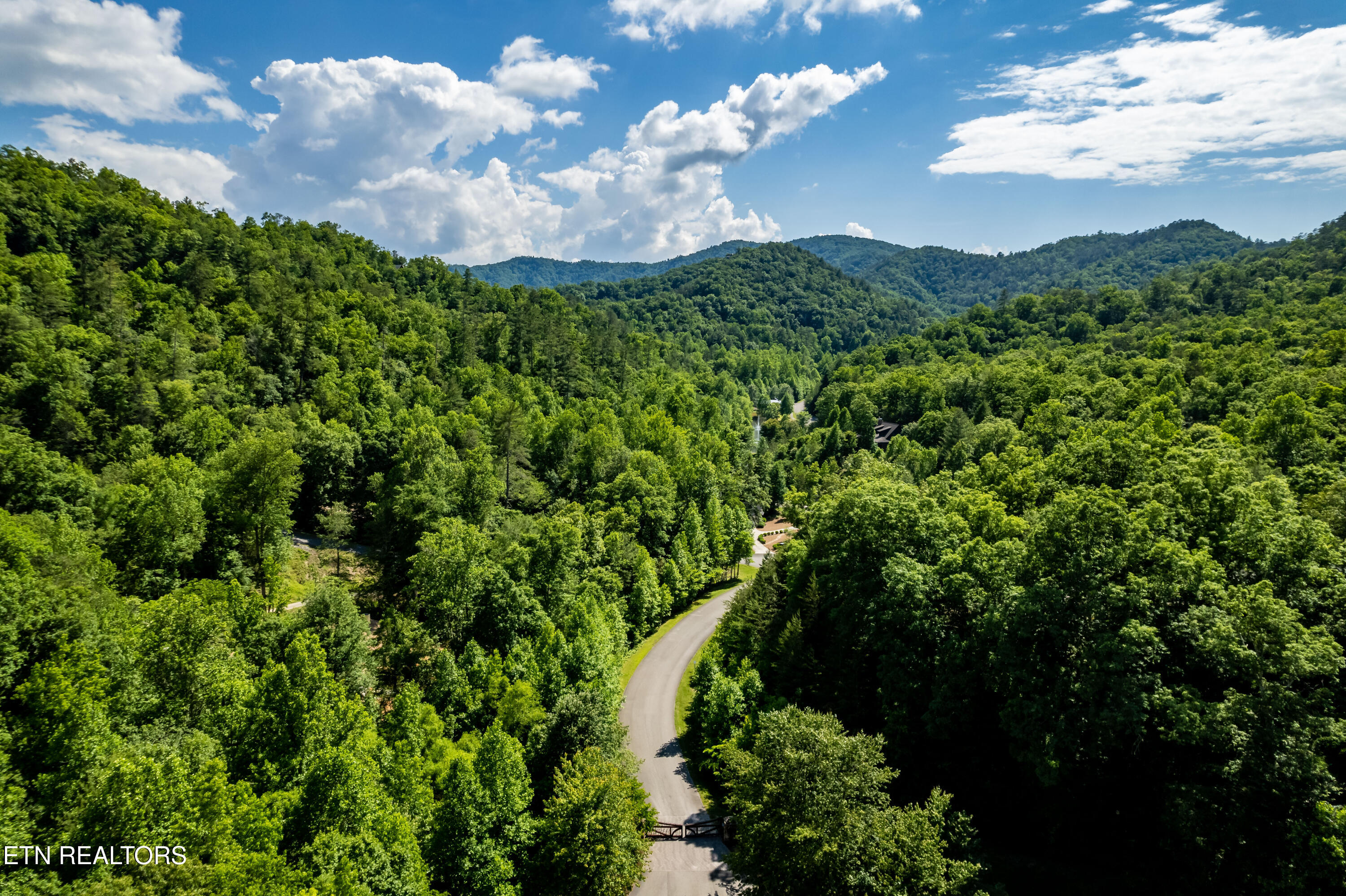 716 Tanasi Trail Townsend TN 37882
