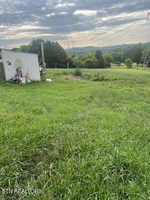 180 Hamil Road Friendsville TN 37737