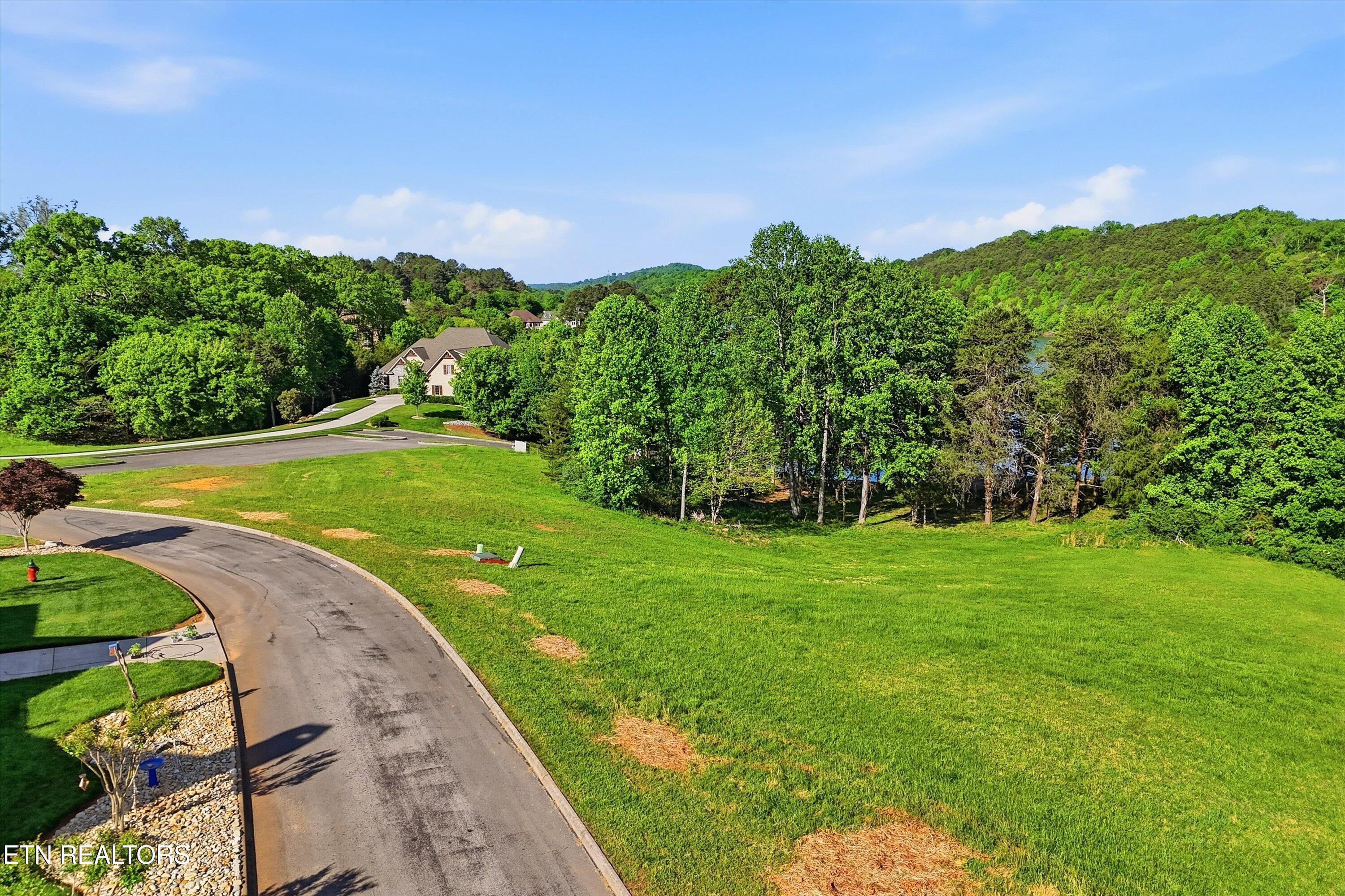 261 White Swan Drive Vonore TN 37885