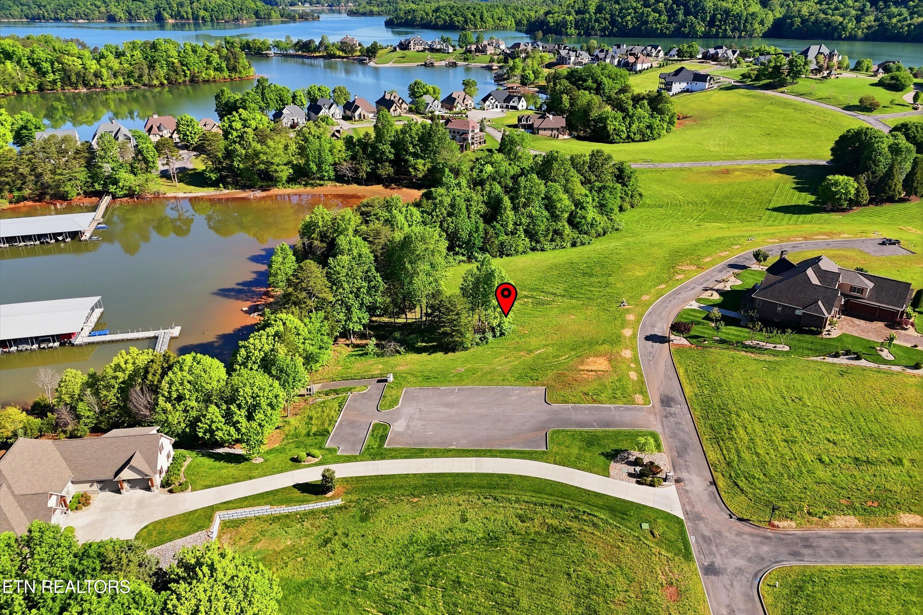 261 White Swan Drive Vonore TN 37885