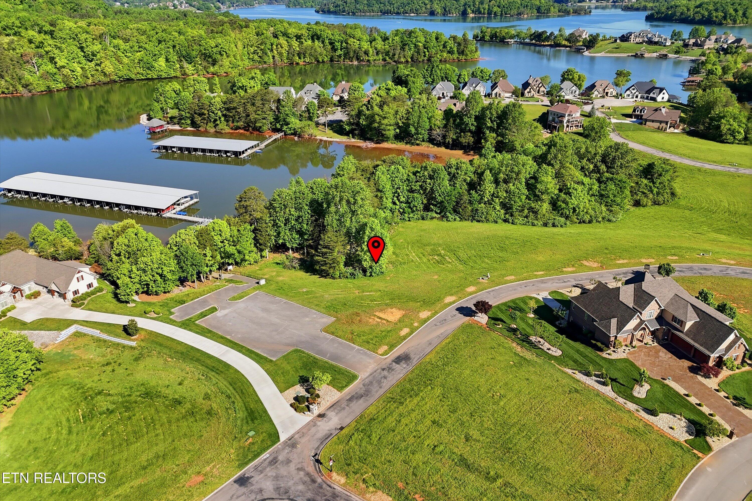 261 White Swan Drive Vonore TN 37885