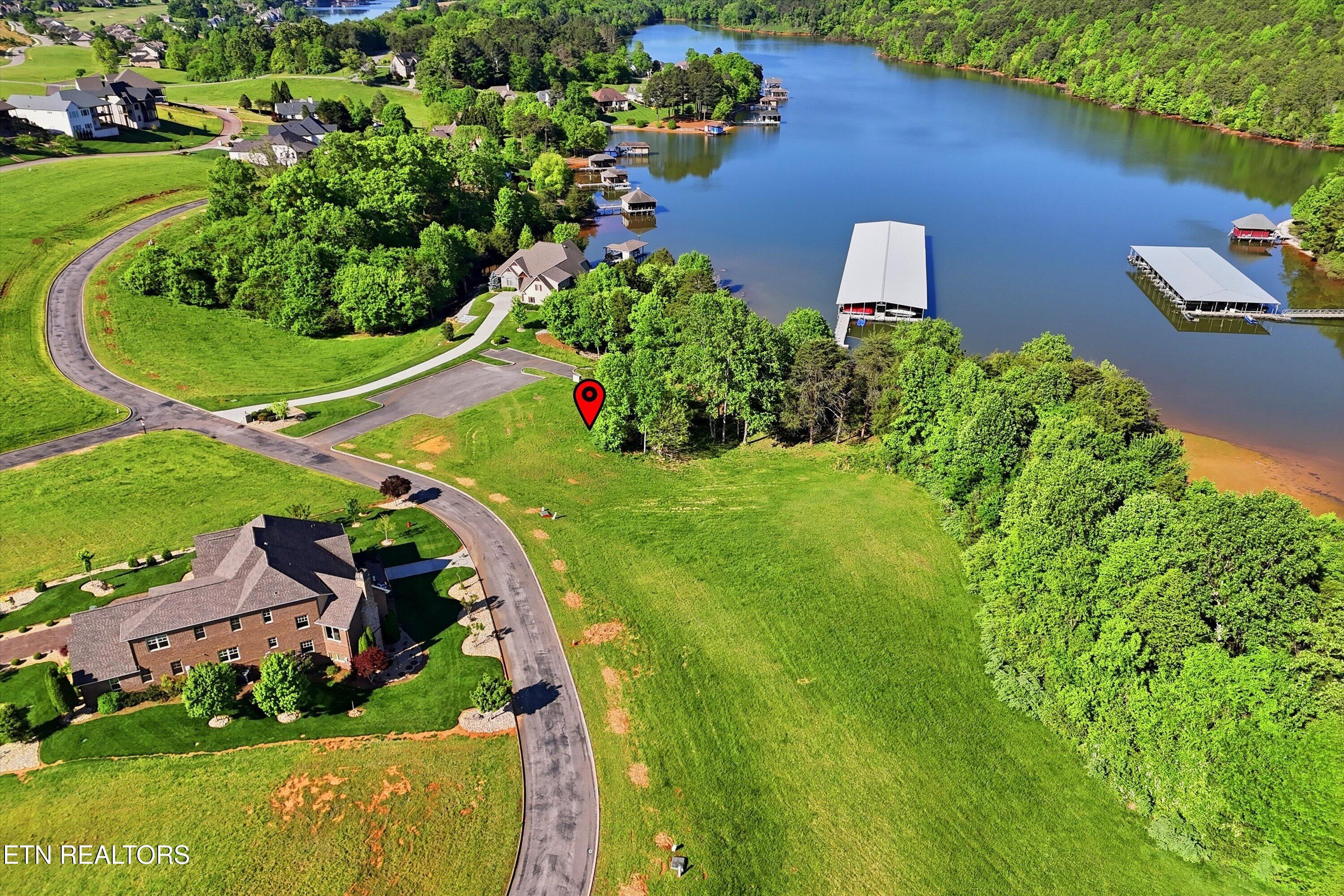 261 White Swan Drive Vonore TN 37885