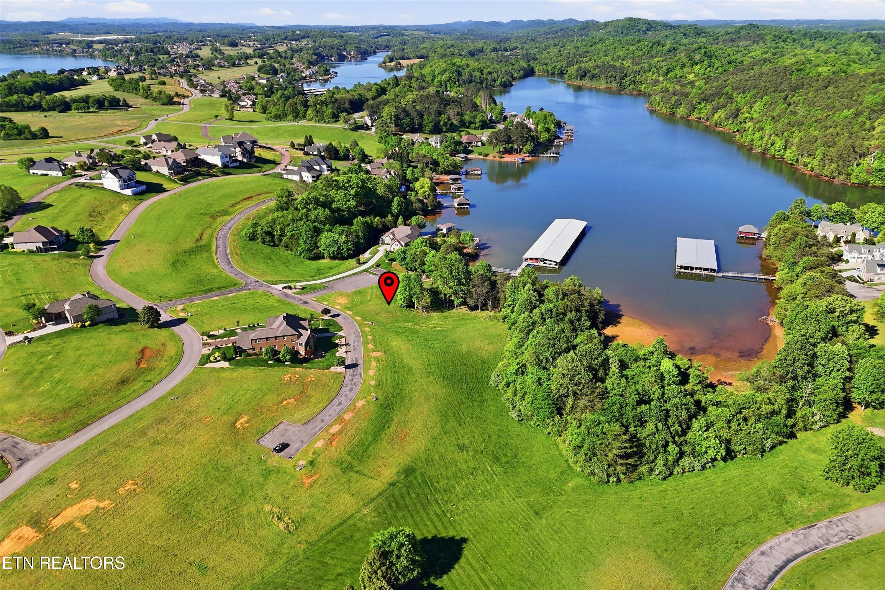 261 White Swan Drive Vonore TN 37885