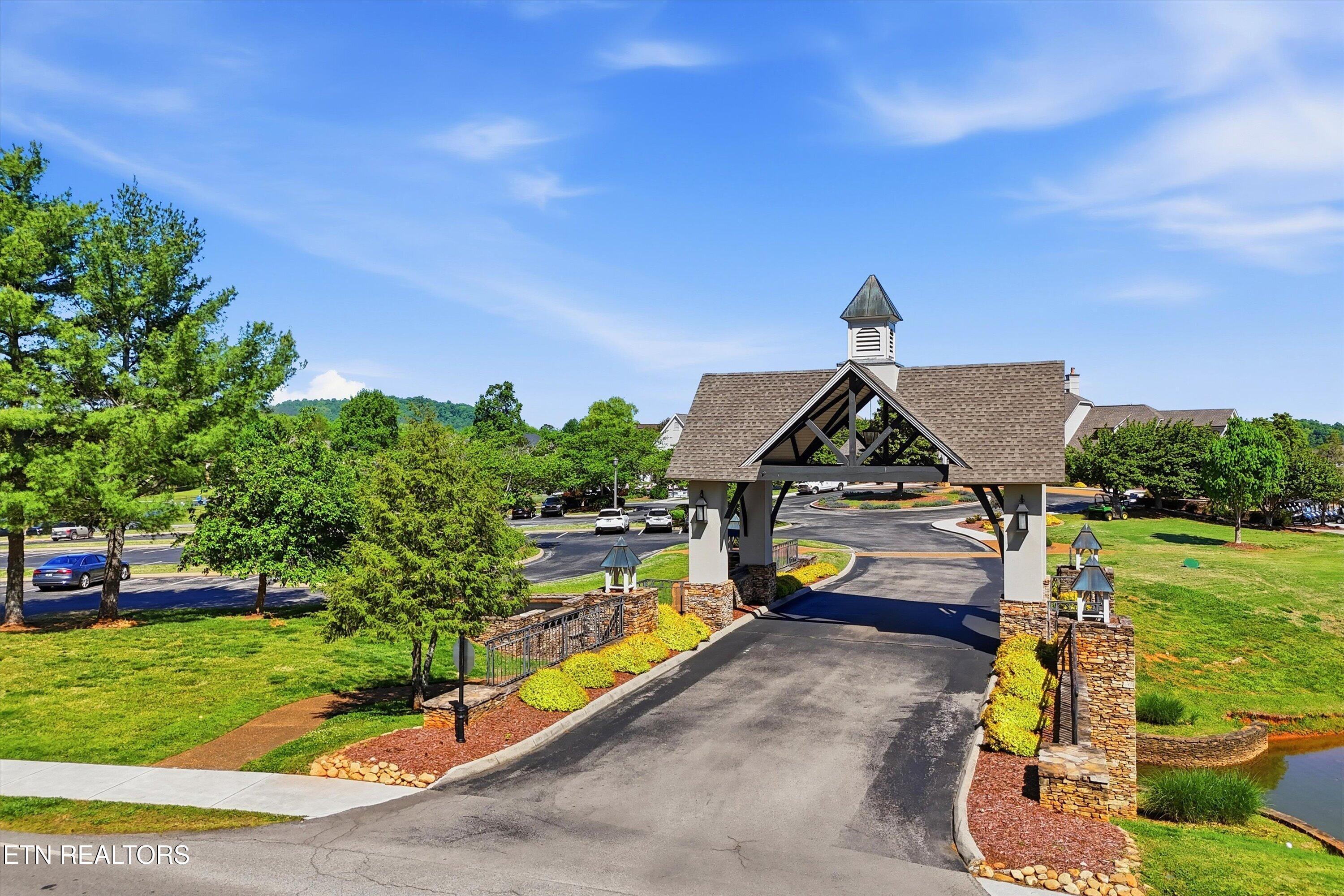 261 White Swan Drive Vonore TN 37885