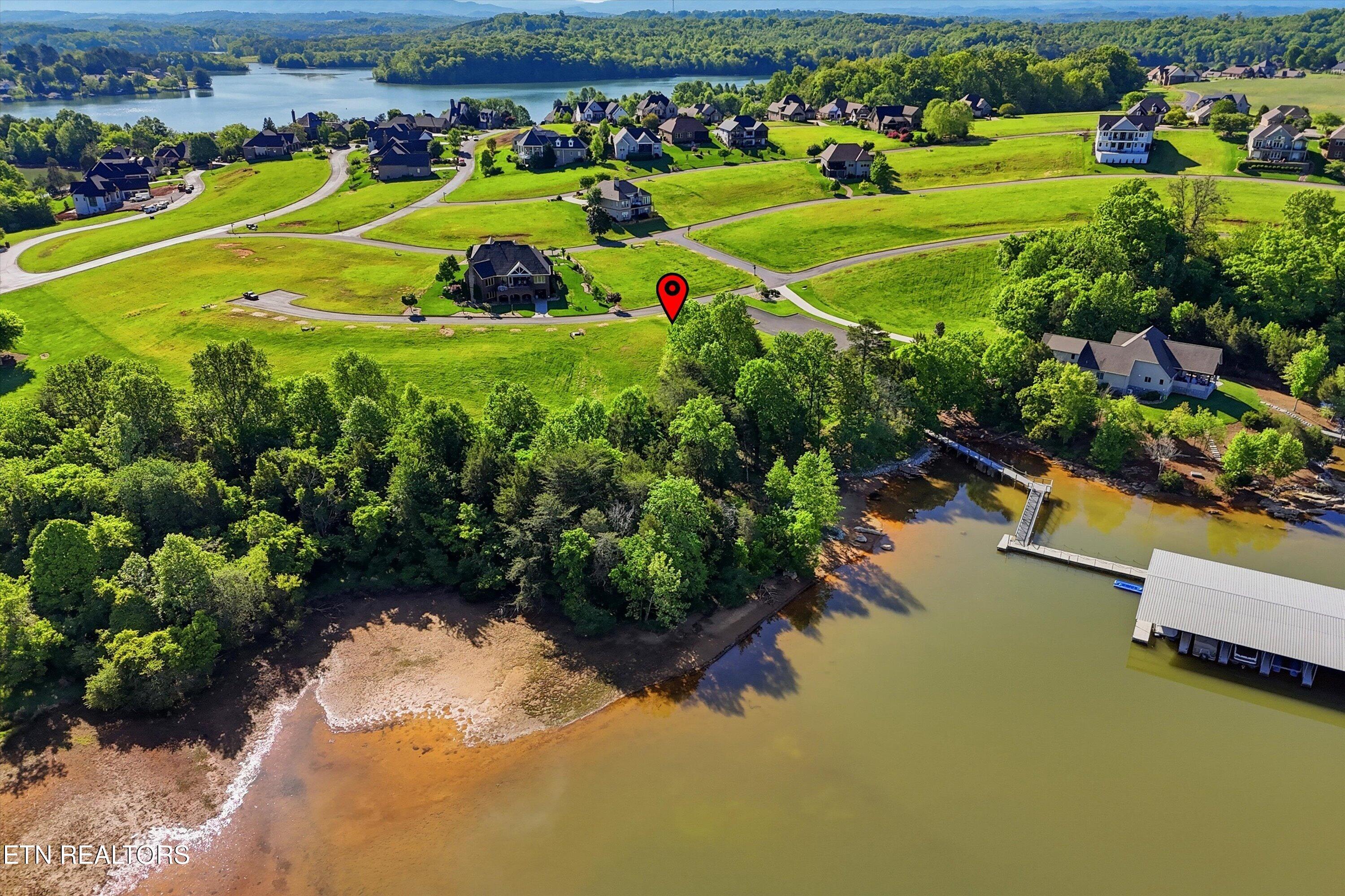 261 White Swan Drive Vonore TN 37885