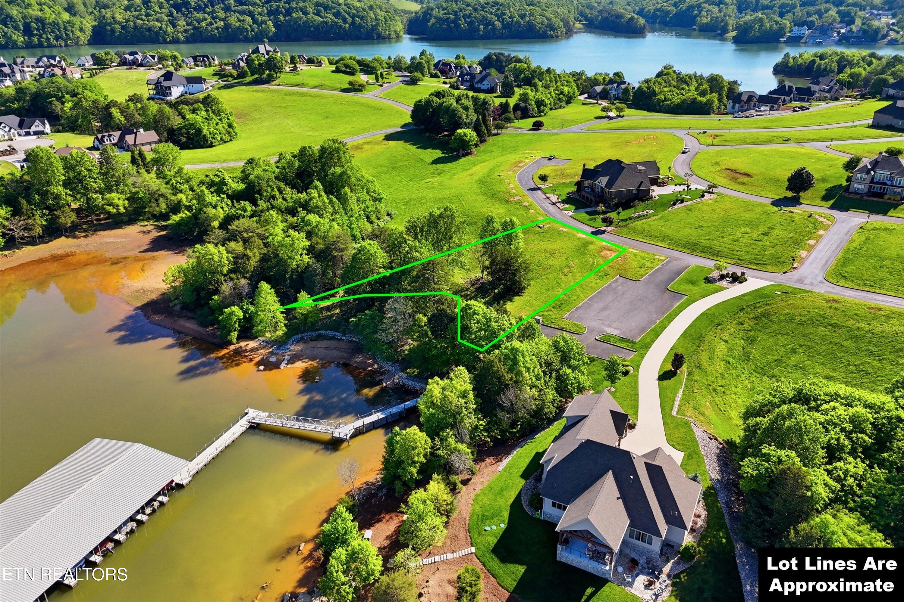 261 White Swan Drive Vonore TN 37885