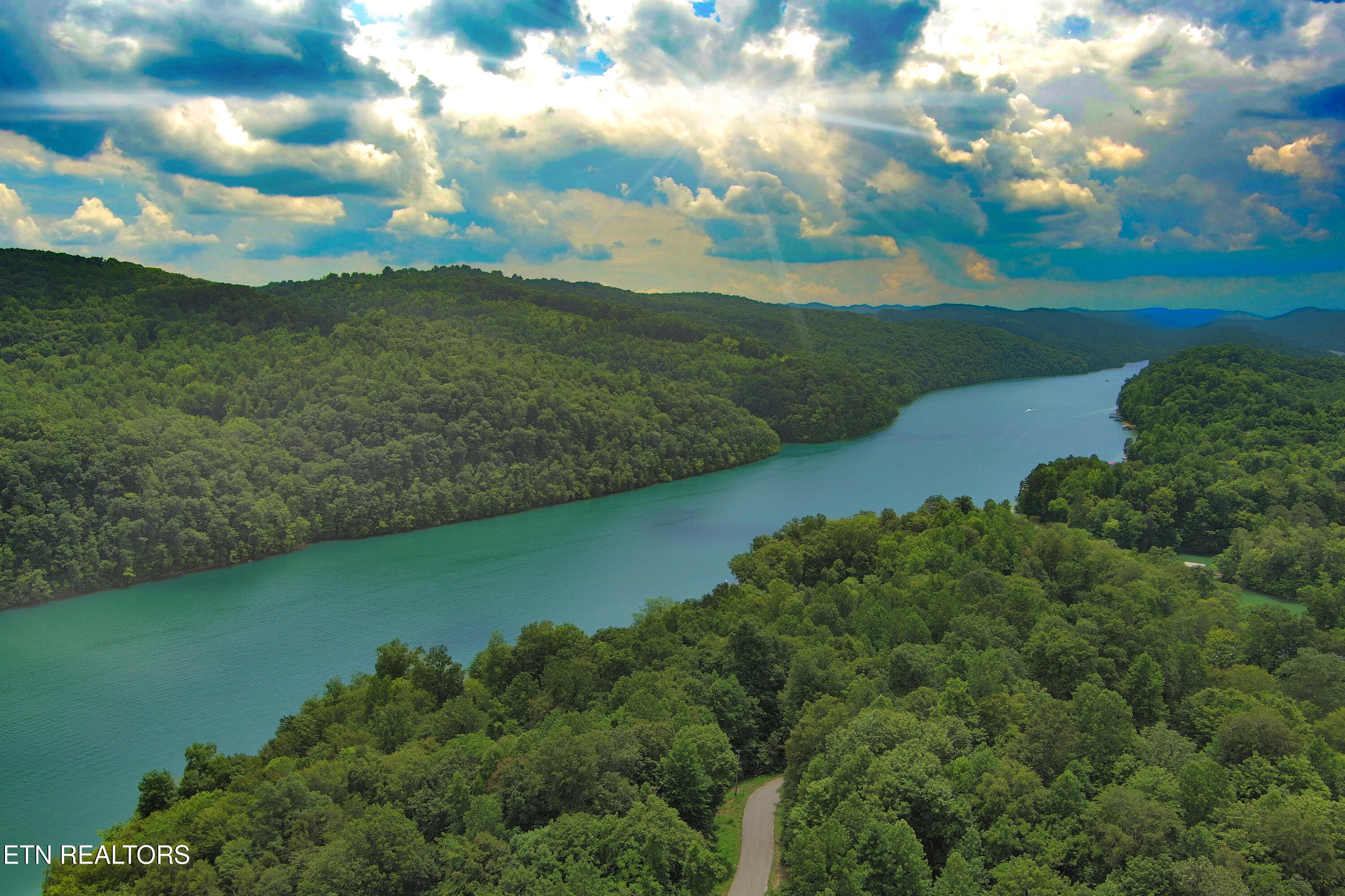 119 Laurel Wood Road Tazewell TN 37879