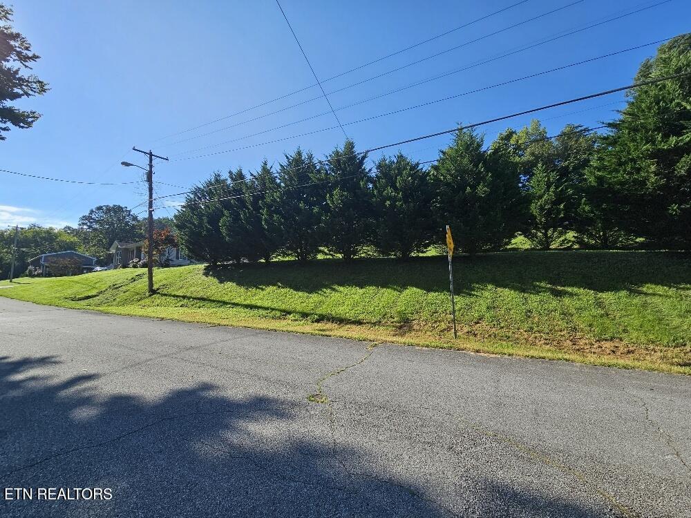 E Race Street Kingston TN 37763