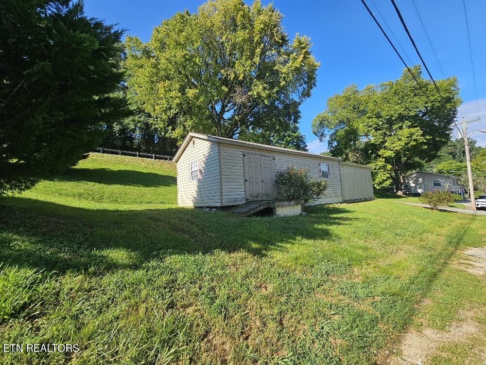 E Race Street Kingston TN 37763