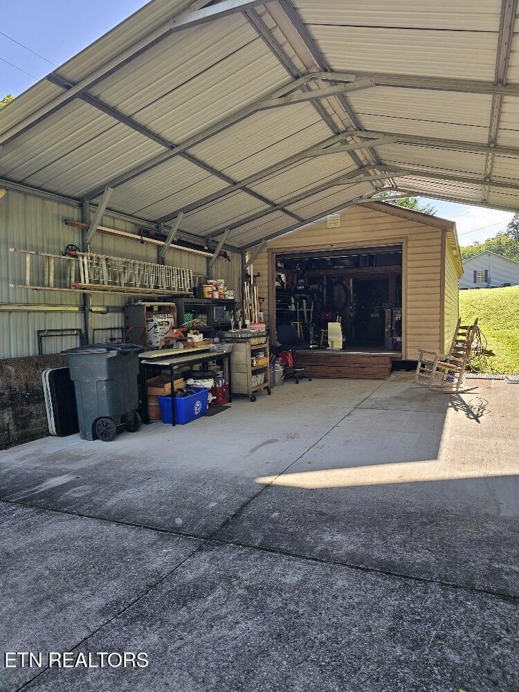 E Race Street Kingston TN 37763