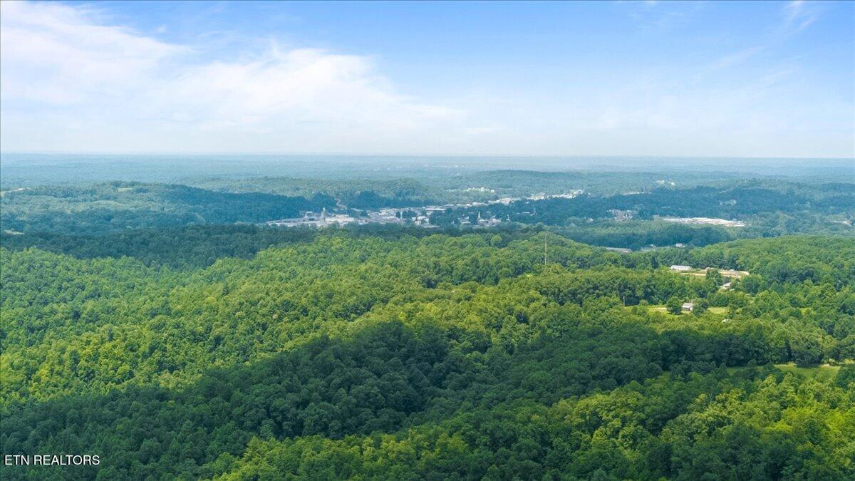 638 Jane Phillips Road Oneida TN 37841