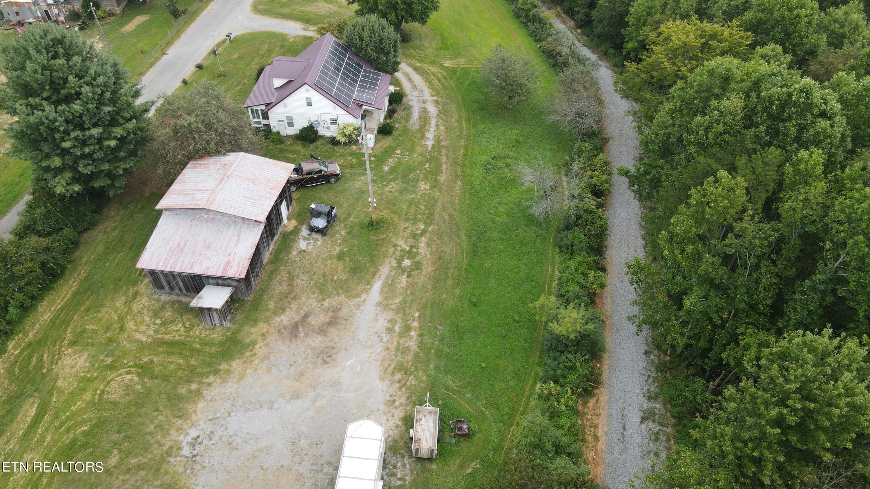 1088 Jones Ridge Road Speedwell TN 37870