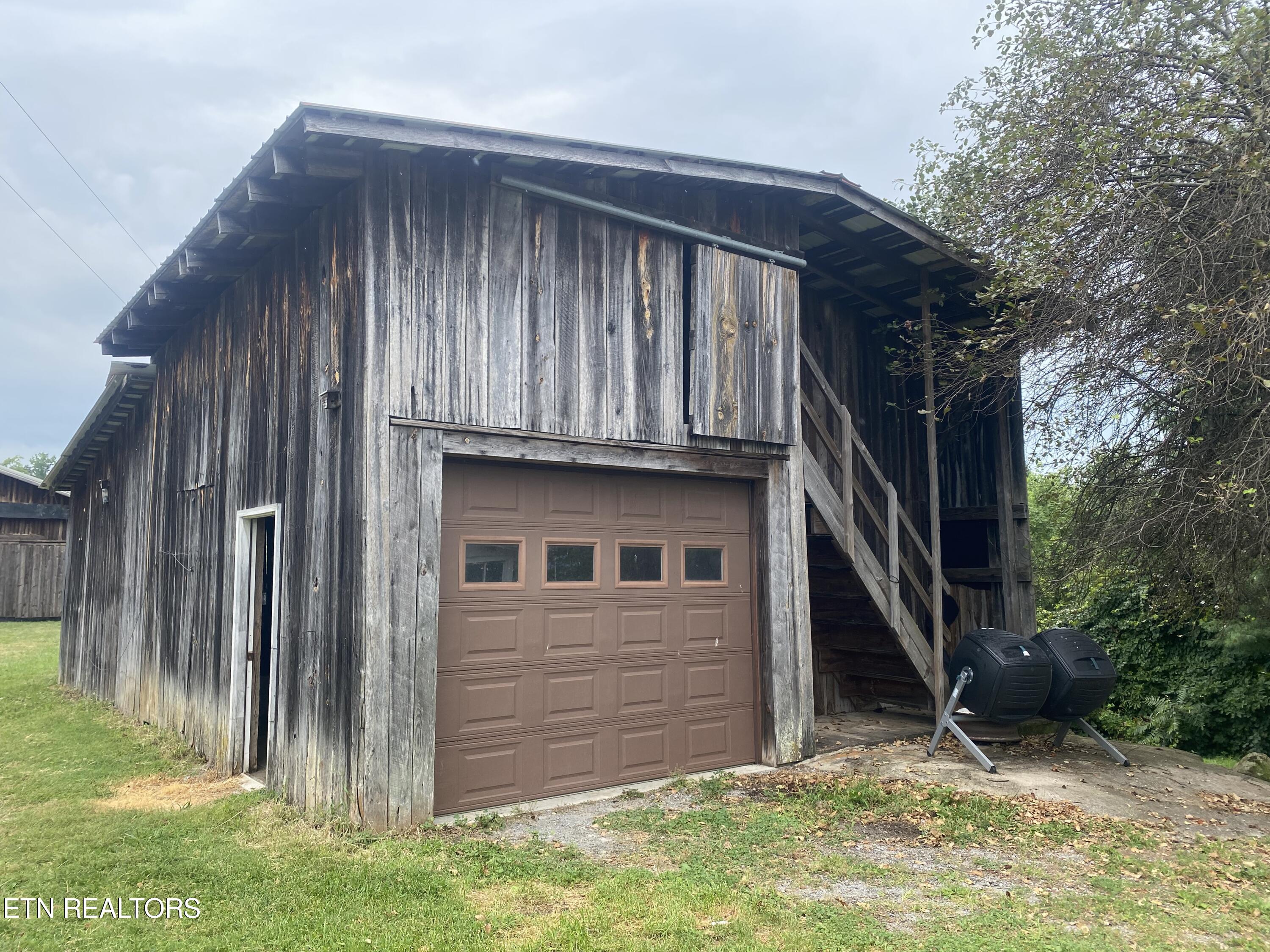 1088 Jones Ridge Road Speedwell TN 37870