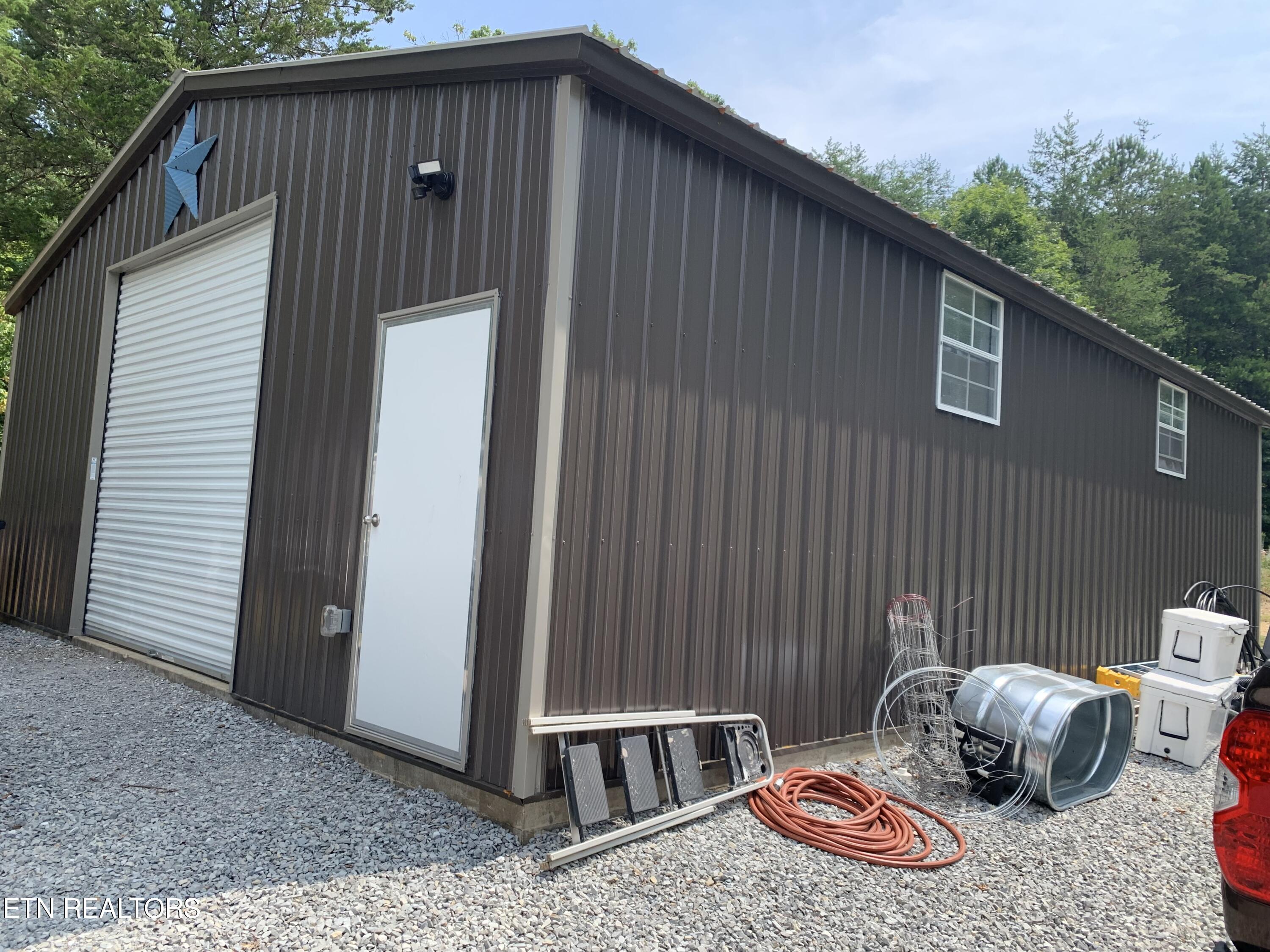 1088 Jones Ridge Road Speedwell TN 37870