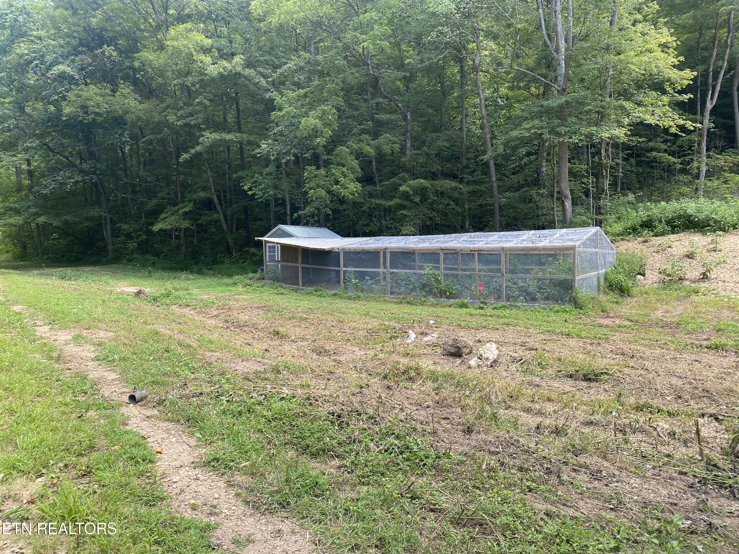 1088 Jones Ridge Road Speedwell TN 37870