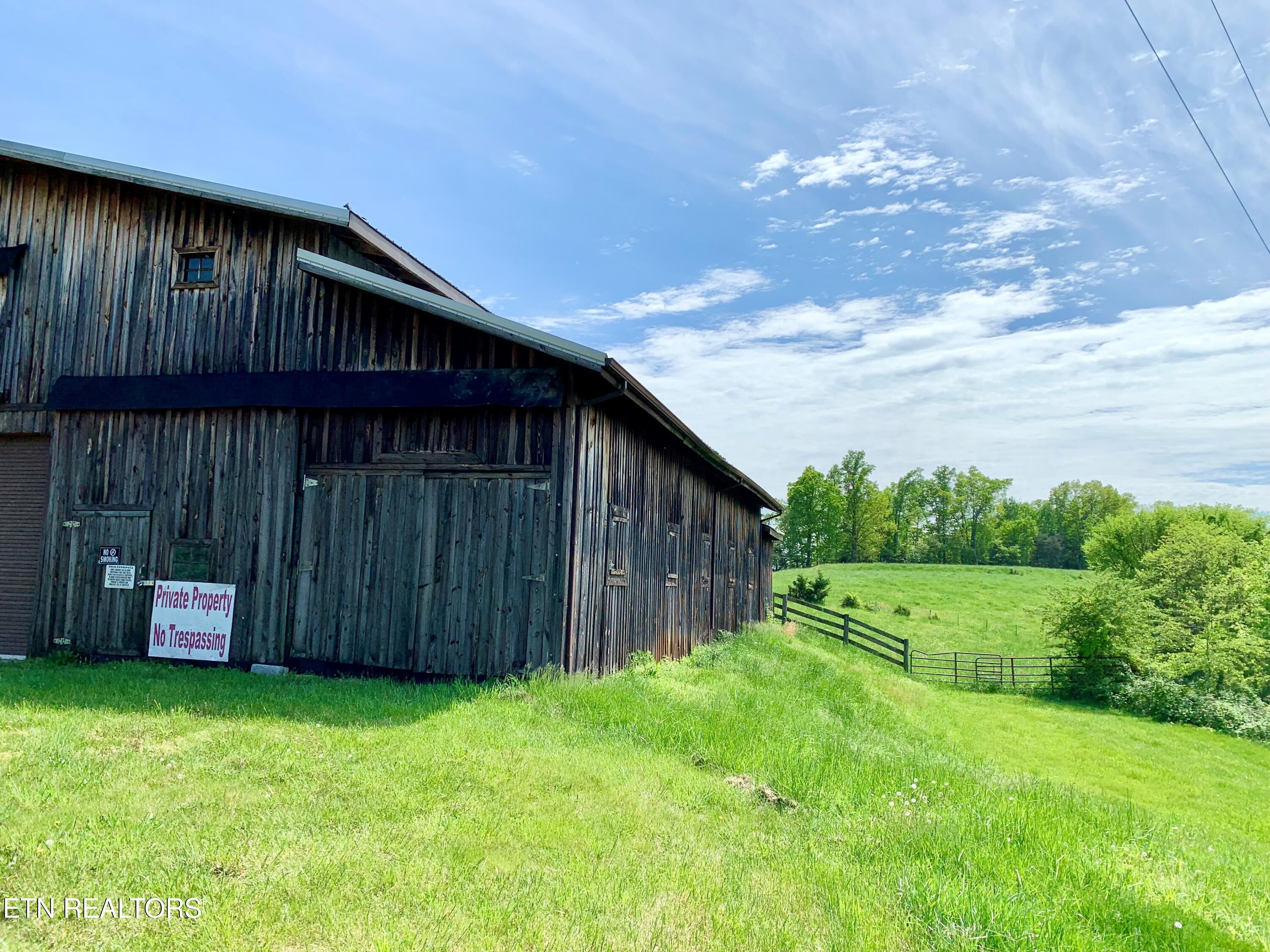 1088 Jones Ridge Road Speedwell TN 37870