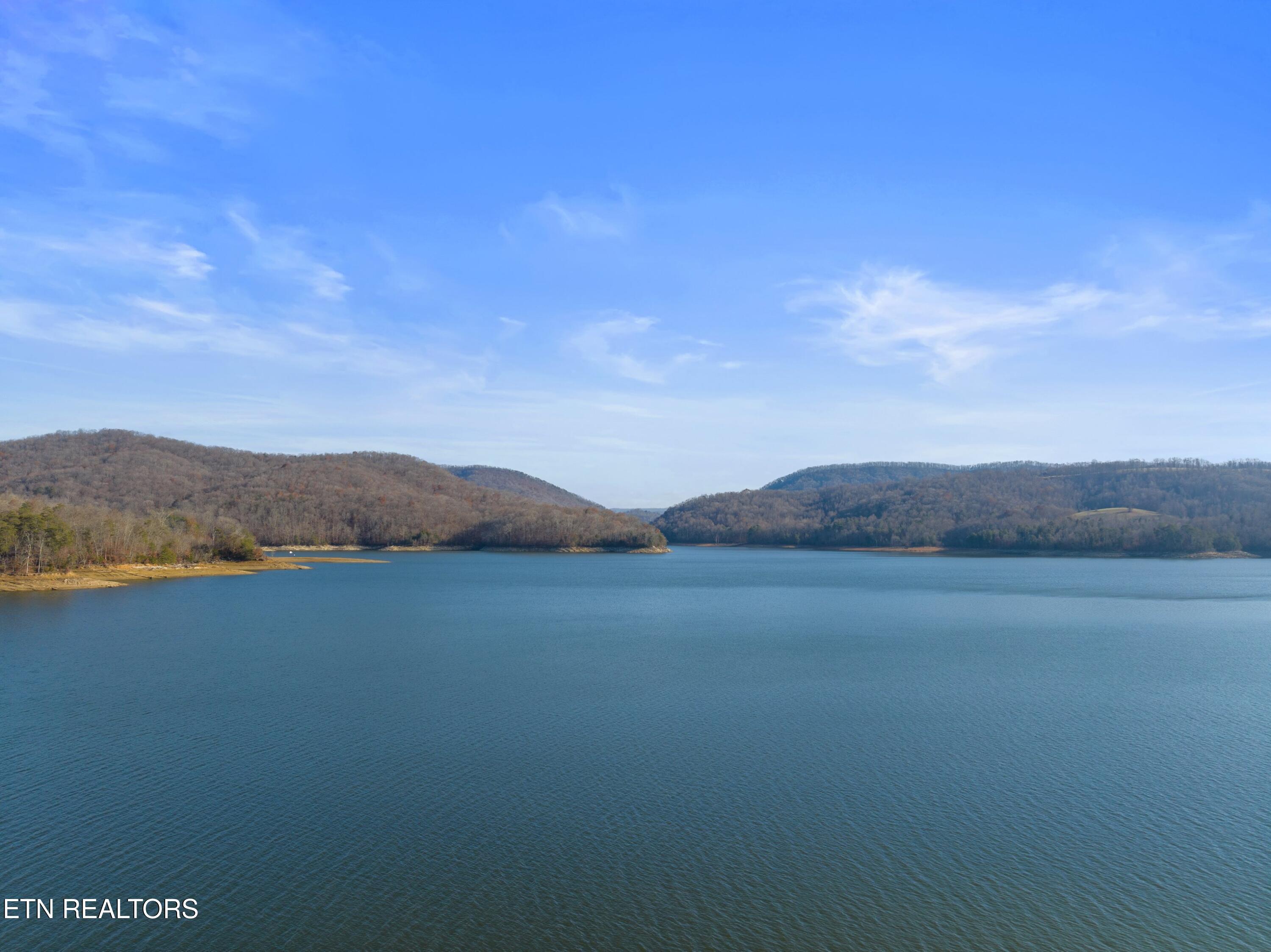 527 & 528 Garnet Trail New Tazewell TN 37825