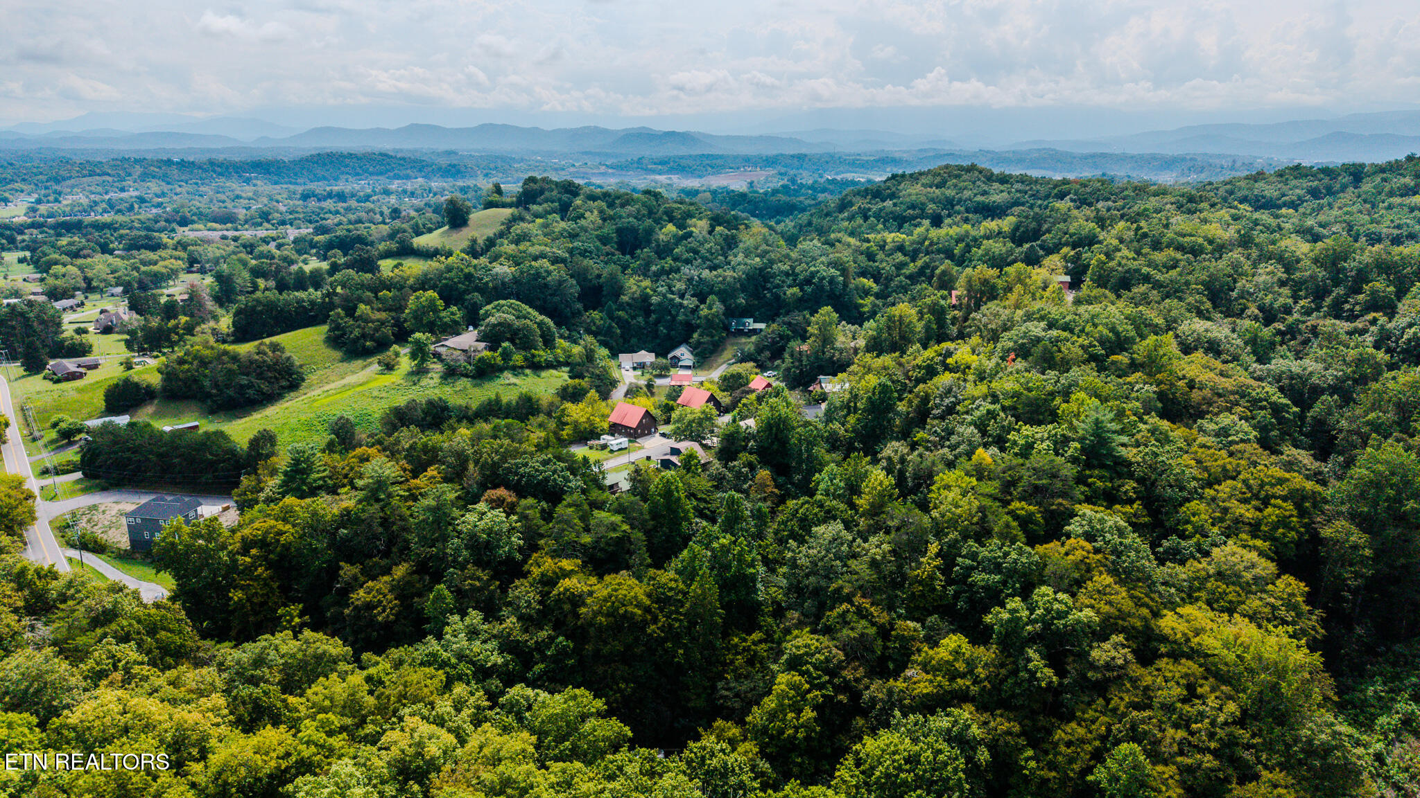 724 Hardin Lane Sevierville TN 37862