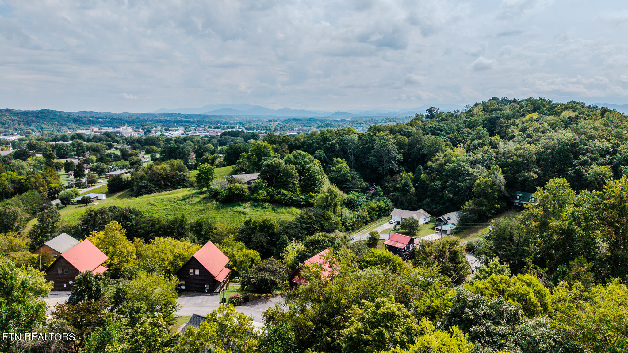 724 Hardin Lane Sevierville TN 37862