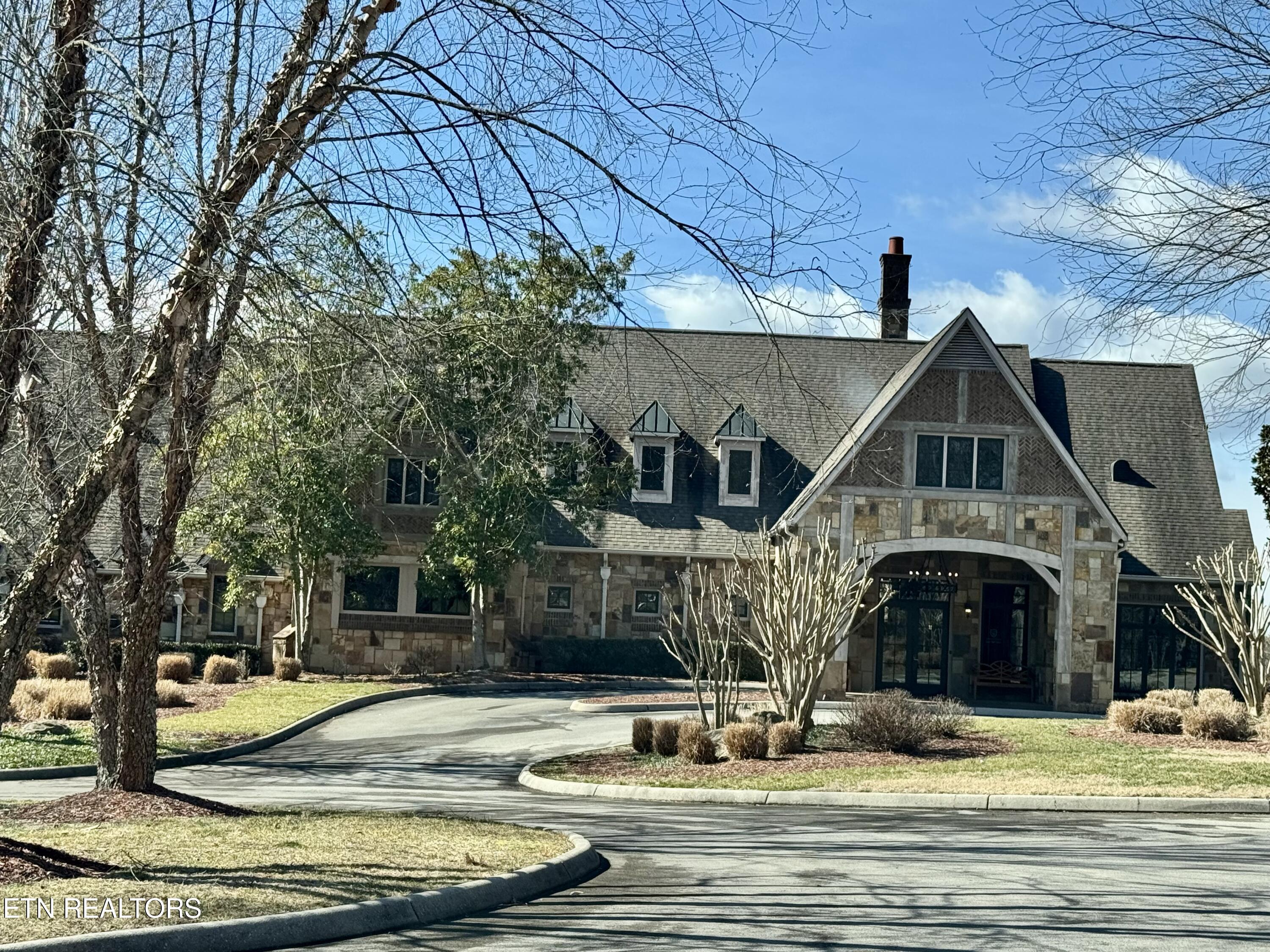 585 Zepher Drive Lenoir City TN 37772