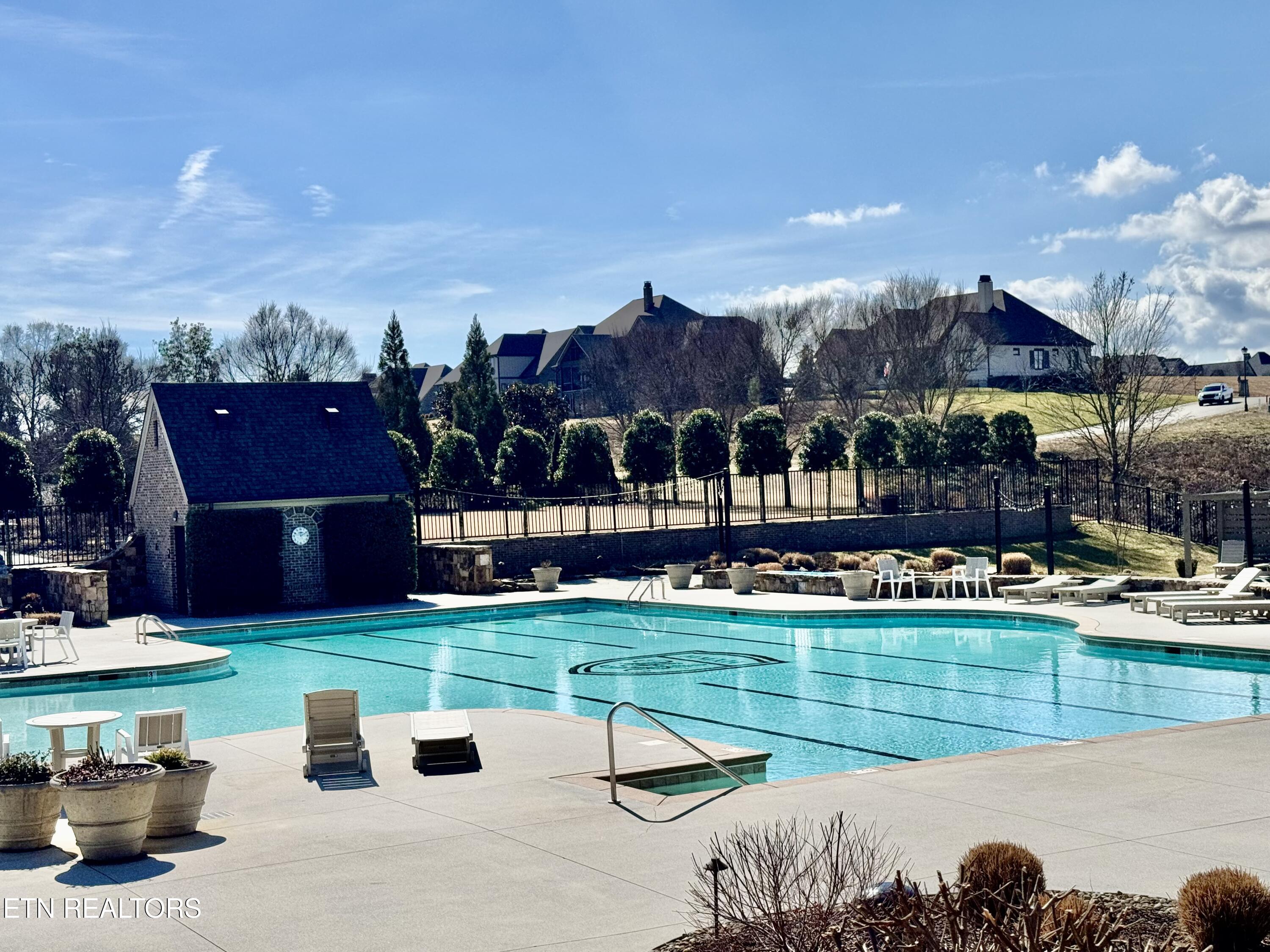 585 Zepher Drive Lenoir City TN 37772