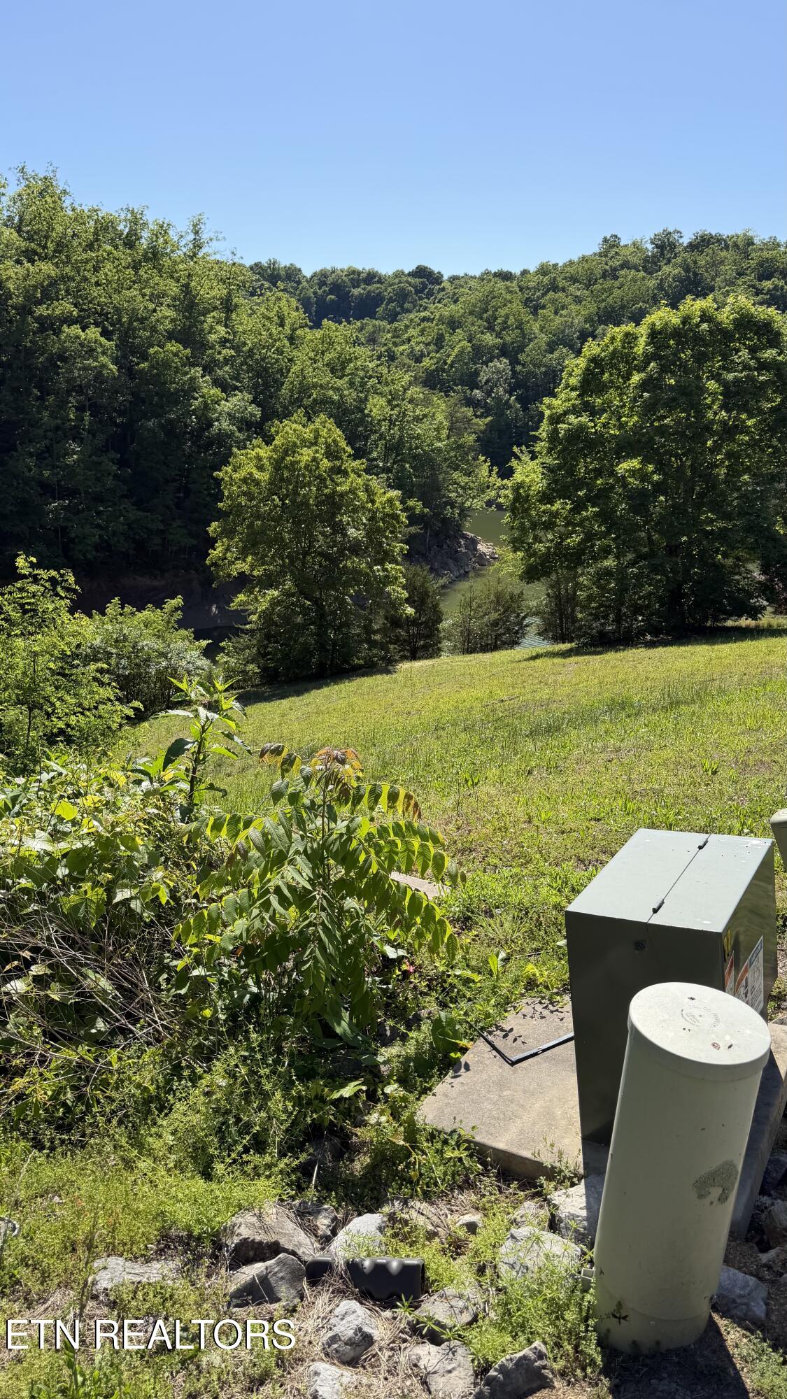 6300 Coves Edge Trail Russellville TN 37860